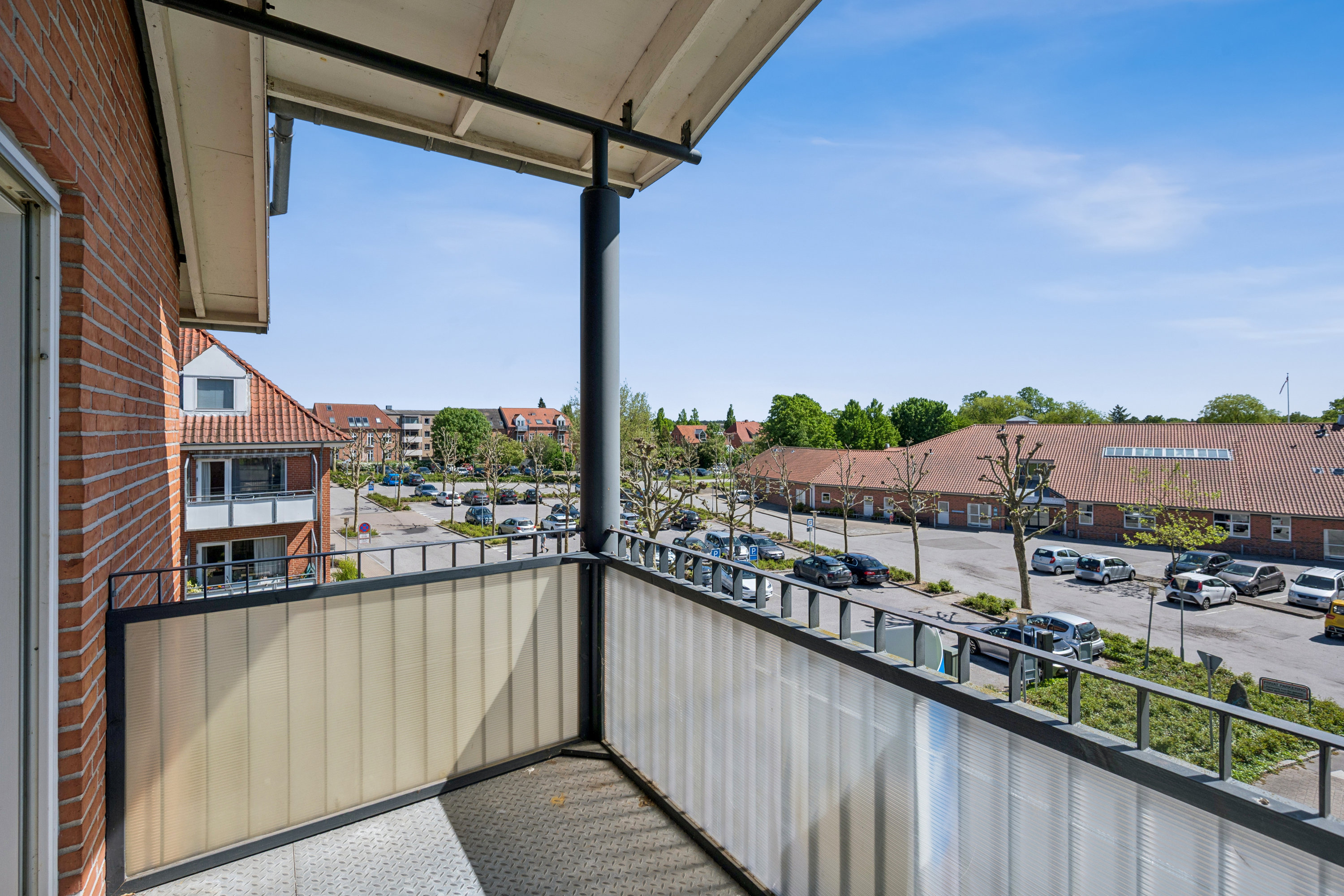 Fremhævet altan billede i fuldskærmstilstand. Billede af Posthaven 7B, 2. tv., 8500 Grenaa