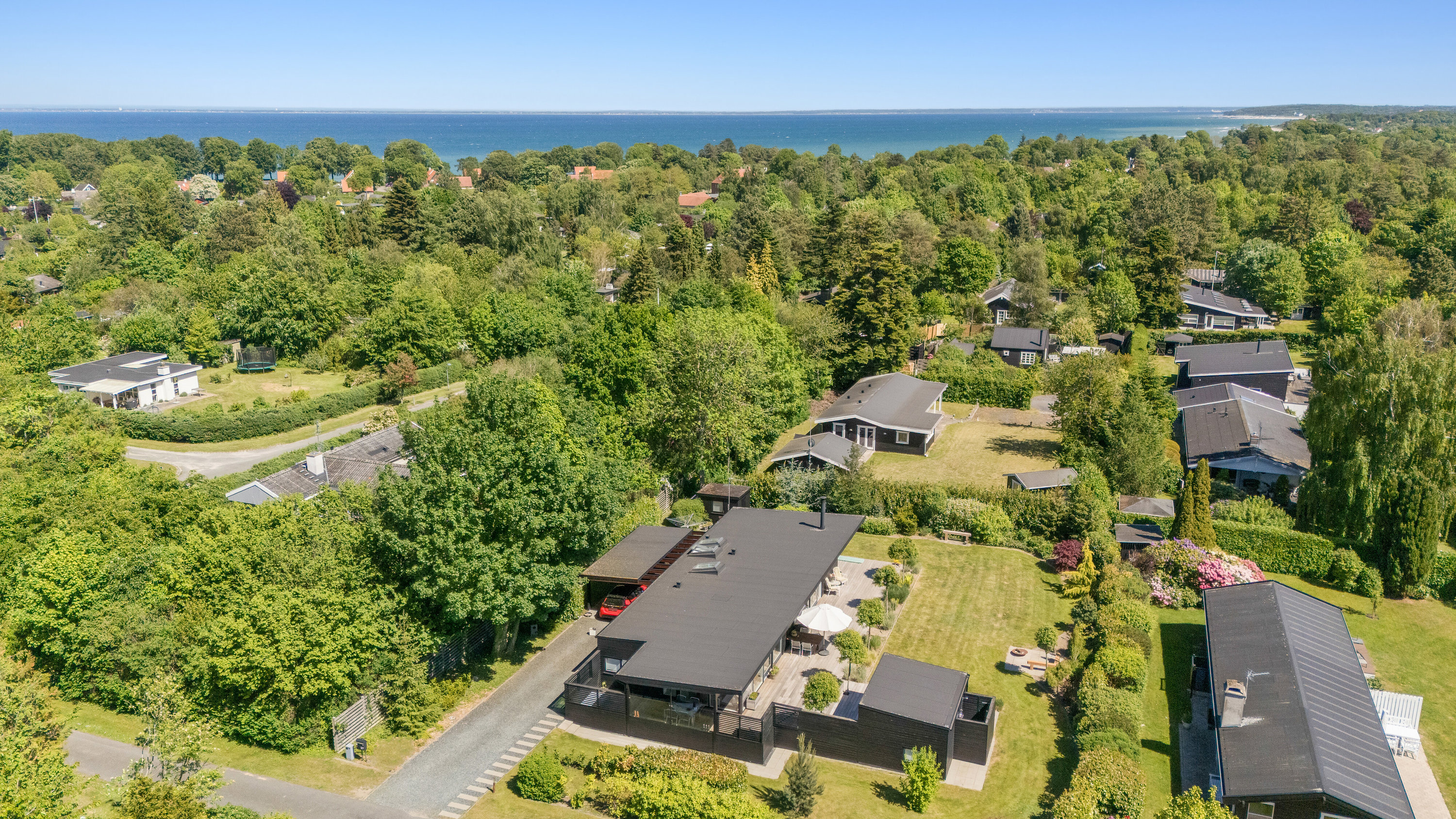 Fremhævet luftfoto billede i fuldskærmstilstand. Billede af Højvejen 37, Hesbjerg, 3120 Dronningmølle
