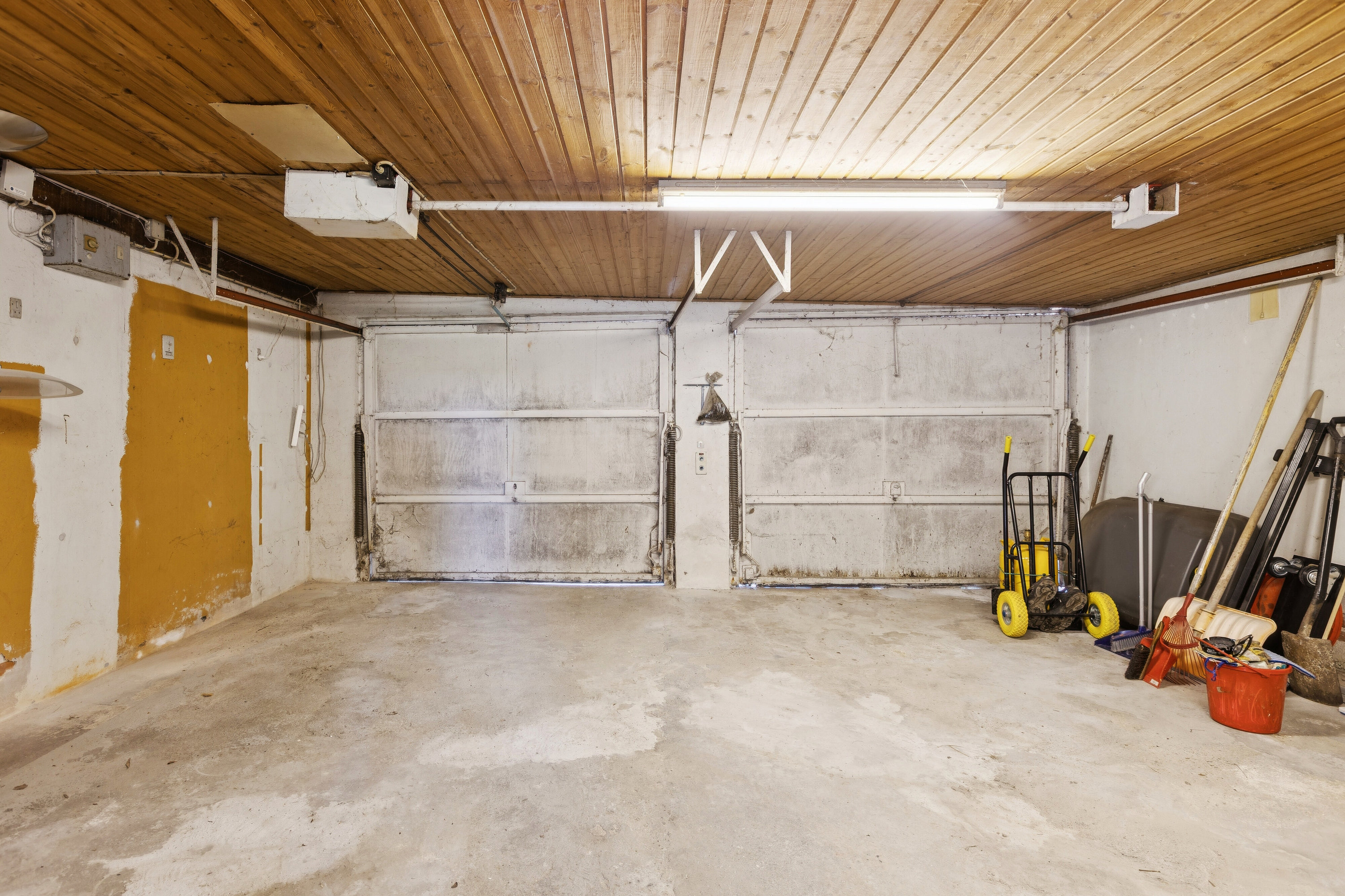 Fremhævet garage billede i fuldskærmstilstand. Billede af Tågerupvej 8, Tågerup, 4682 Tureby