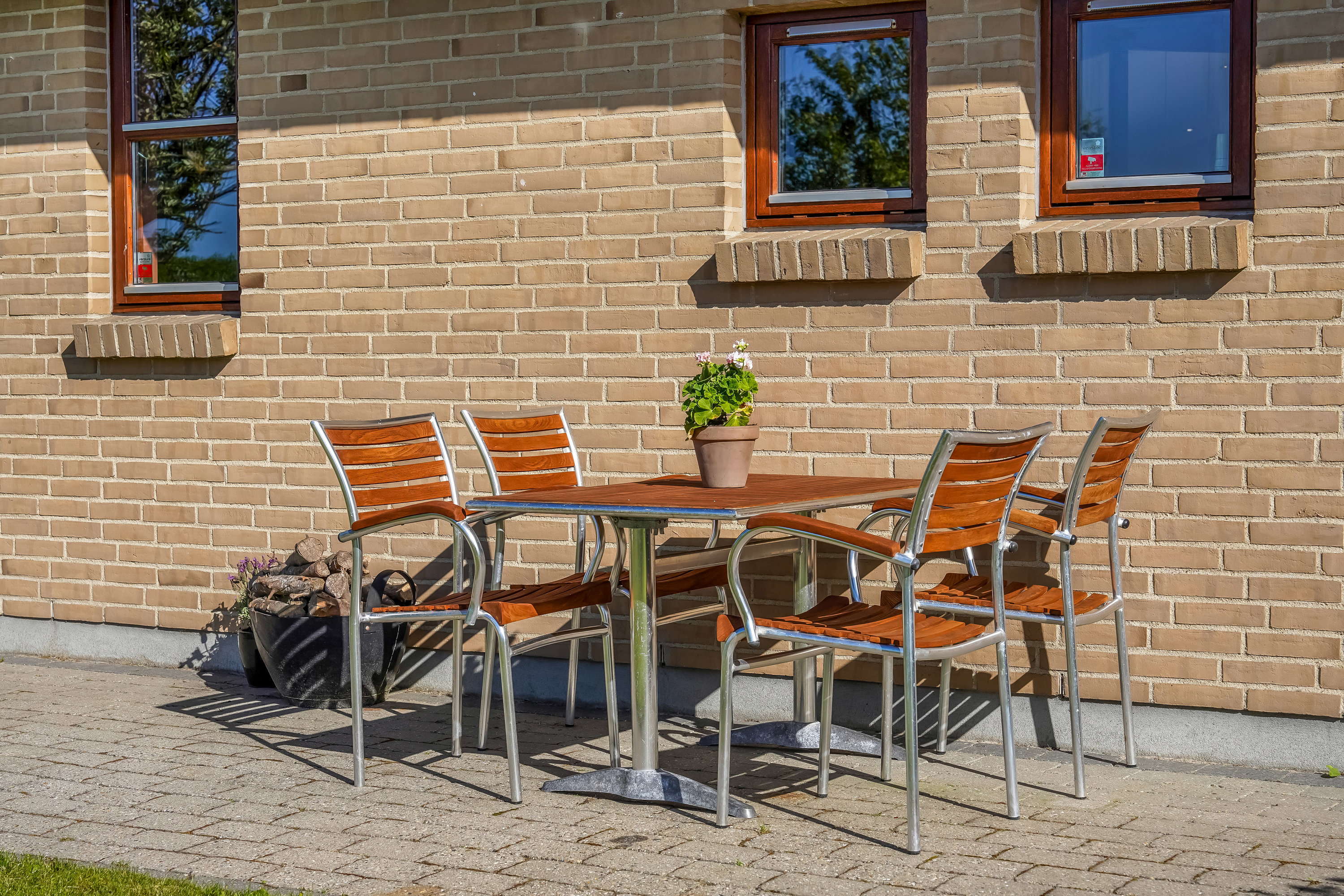 Fremhævet terrasse billede i fuldskærmstilstand. Billede af Sorgenfri 71, 8740 Brædstrup