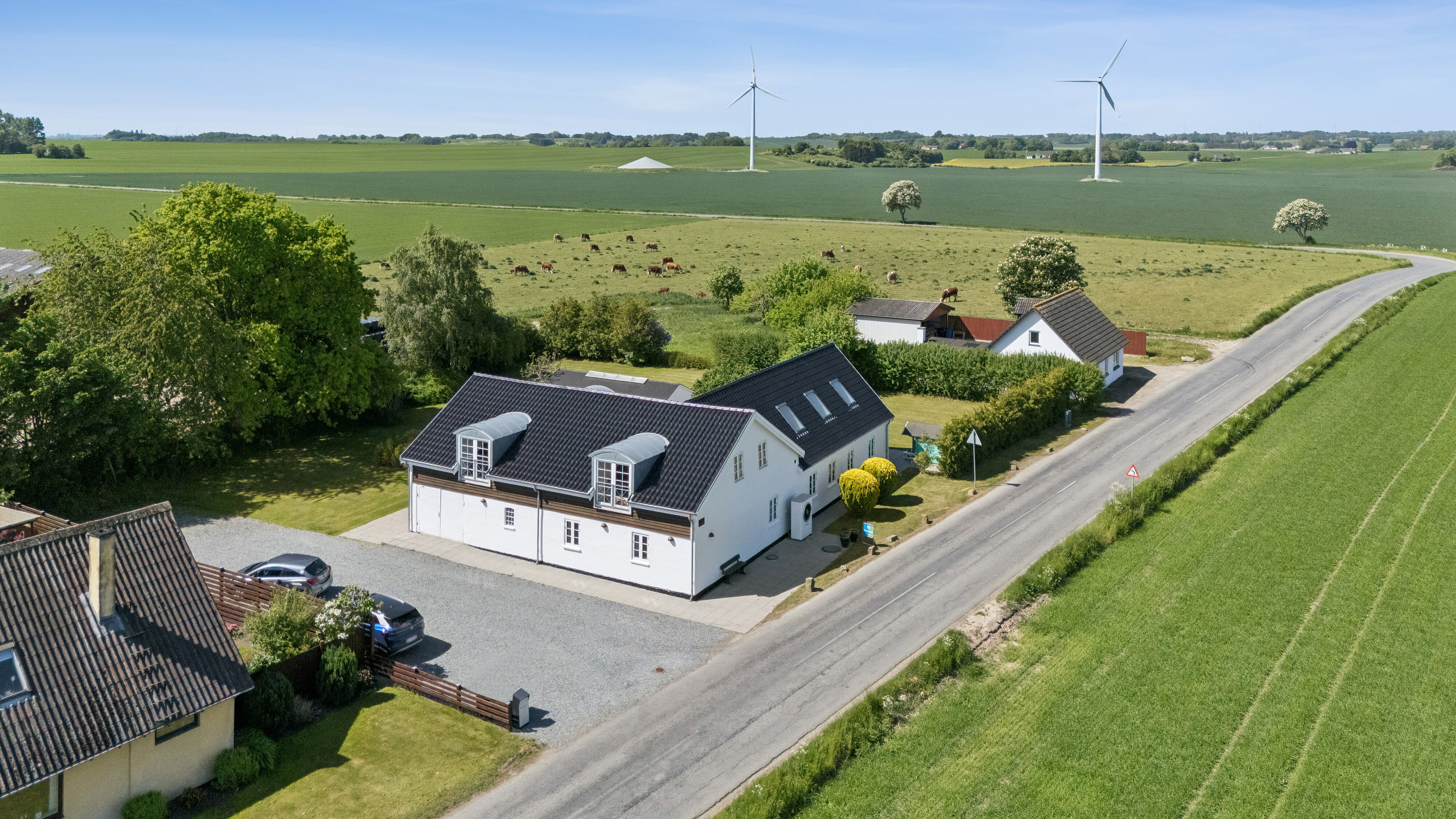 Fremhævet set fra vejen billede i fuldskærmstilstand. Billede af Klovbyvej 18, 4490 Jerslev Sjælland