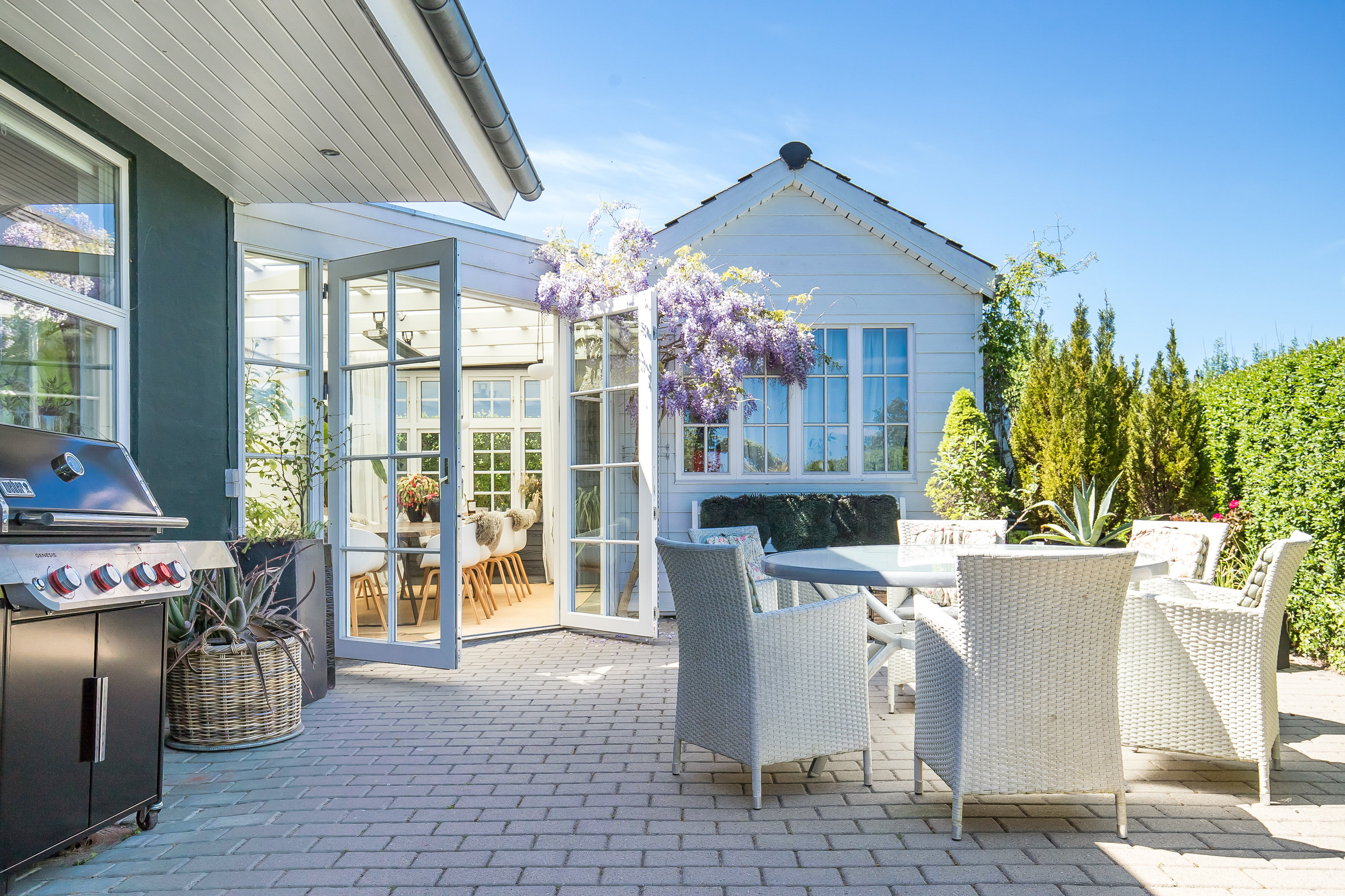 Fremhævet terrasse billede i fuldskærmstilstand. Billede af Hørvangen 16, Bredballe, 7120 Vejle Øst
