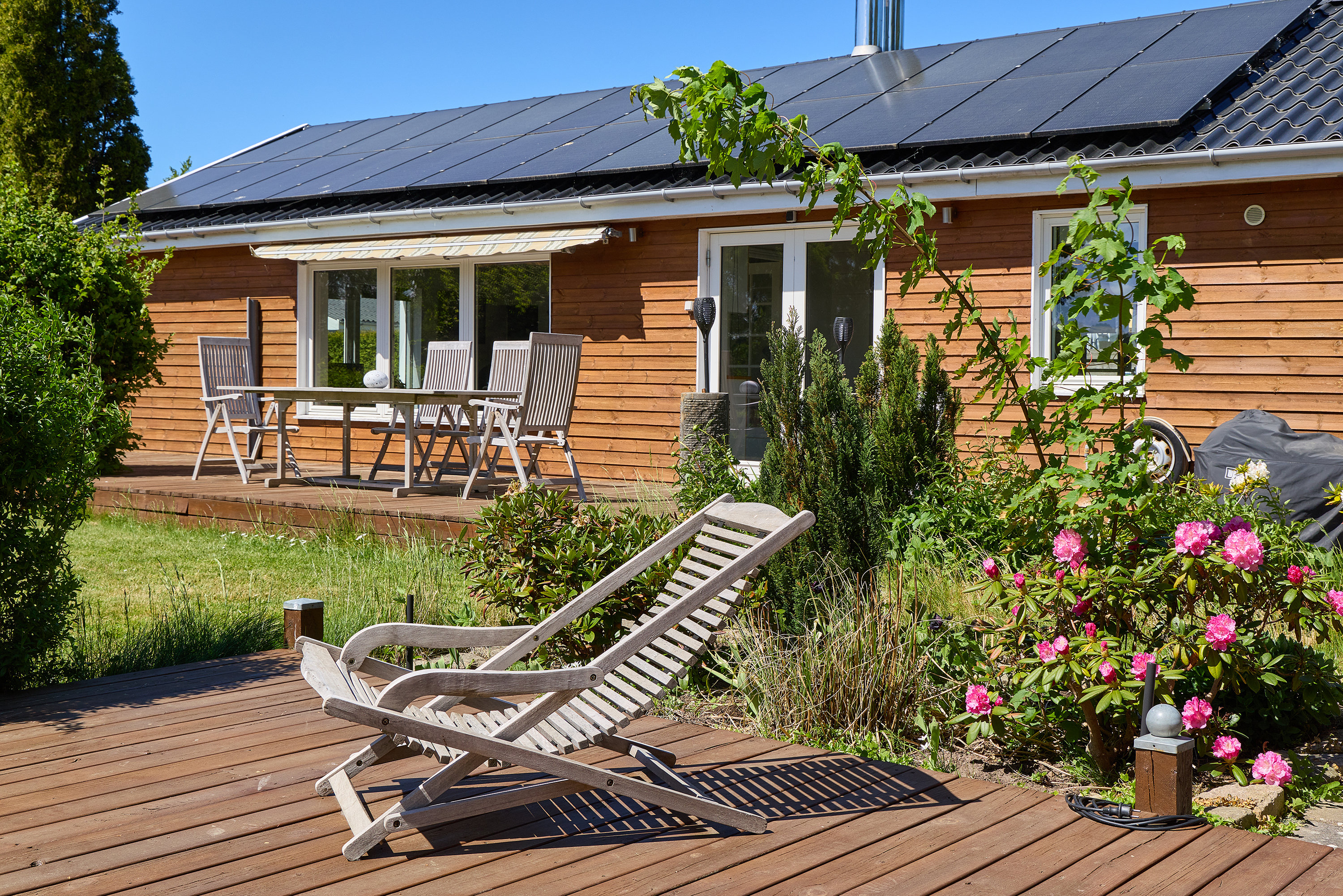 Fremhævet terrasse billede i fuldskærmstilstand. Billede af Stokkevangen 29, Rågeleje, 3210 Vejby