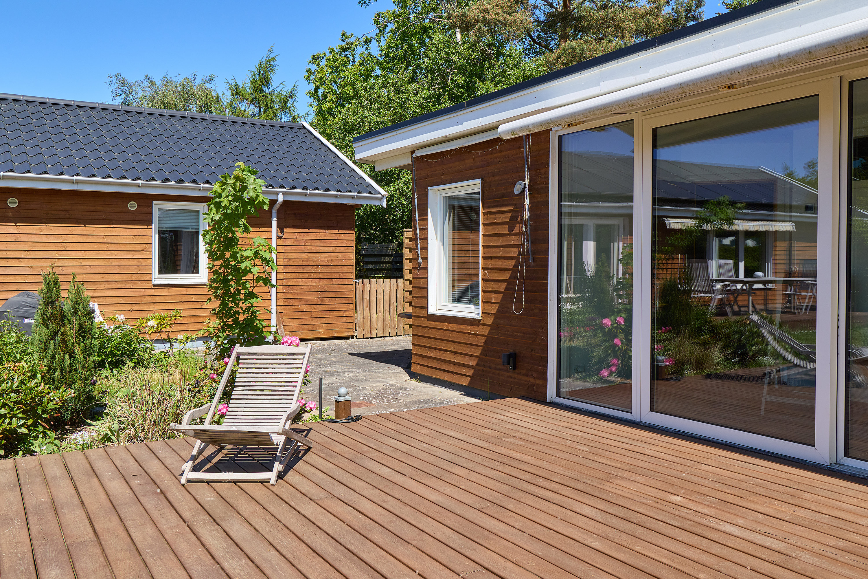 Fremhævet terrasse billede i fuldskærmstilstand. Billede af Stokkevangen 29, Rågeleje, 3210 Vejby