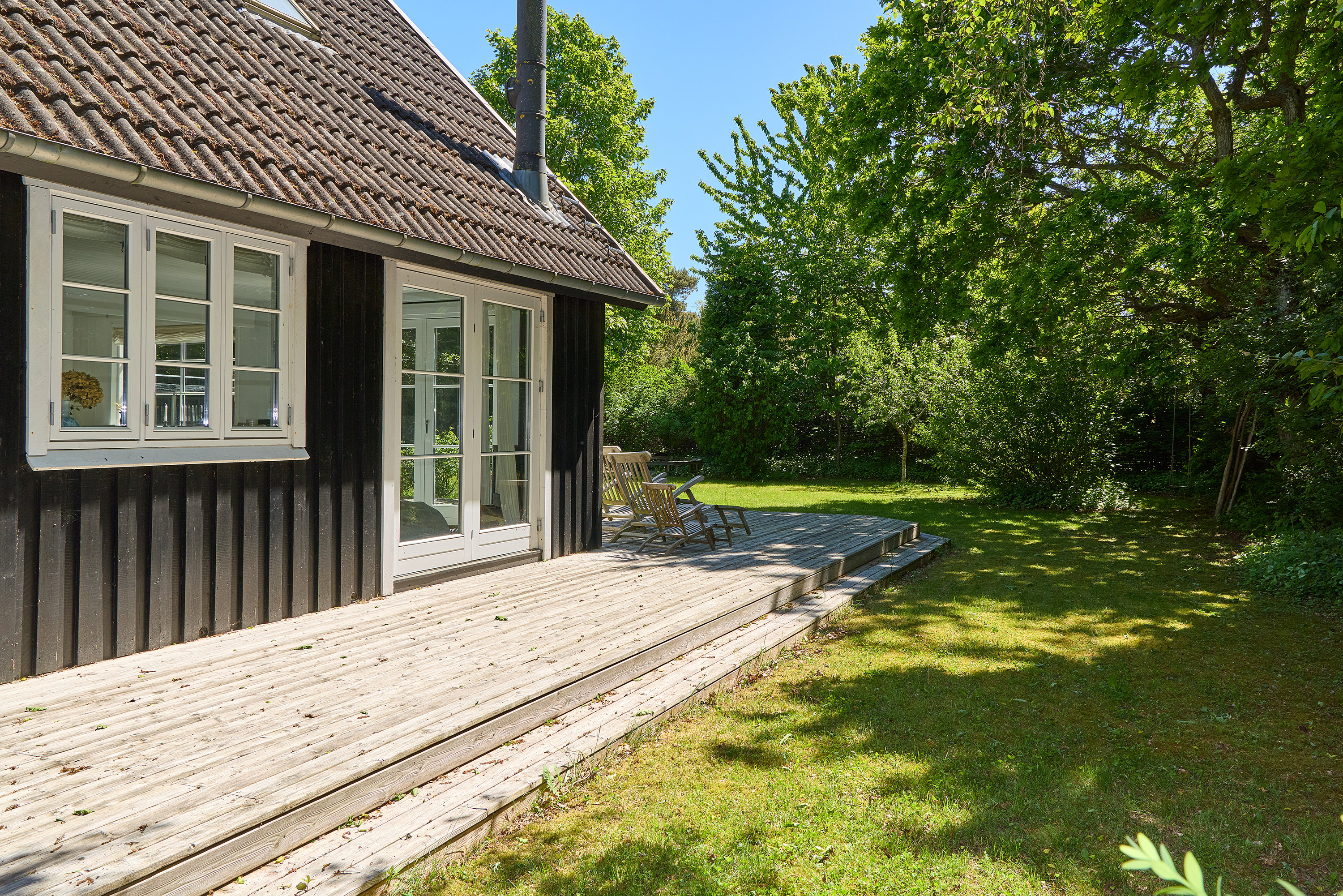 Fremhævet terrasse billede i fuldskærmstilstand. Billede af N P Nielsens Vej 13, 3220 Tisvildeleje