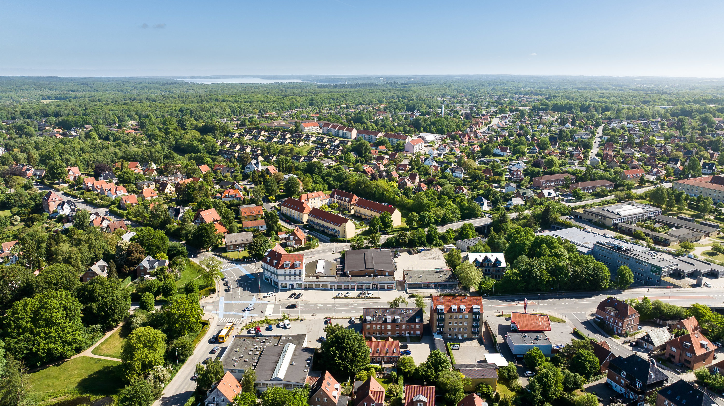 Fremhævet luftfoto billede i fuldskærmstilstand. Billede af Københavnsvej 6B, st.. th., 3400 Hillerød