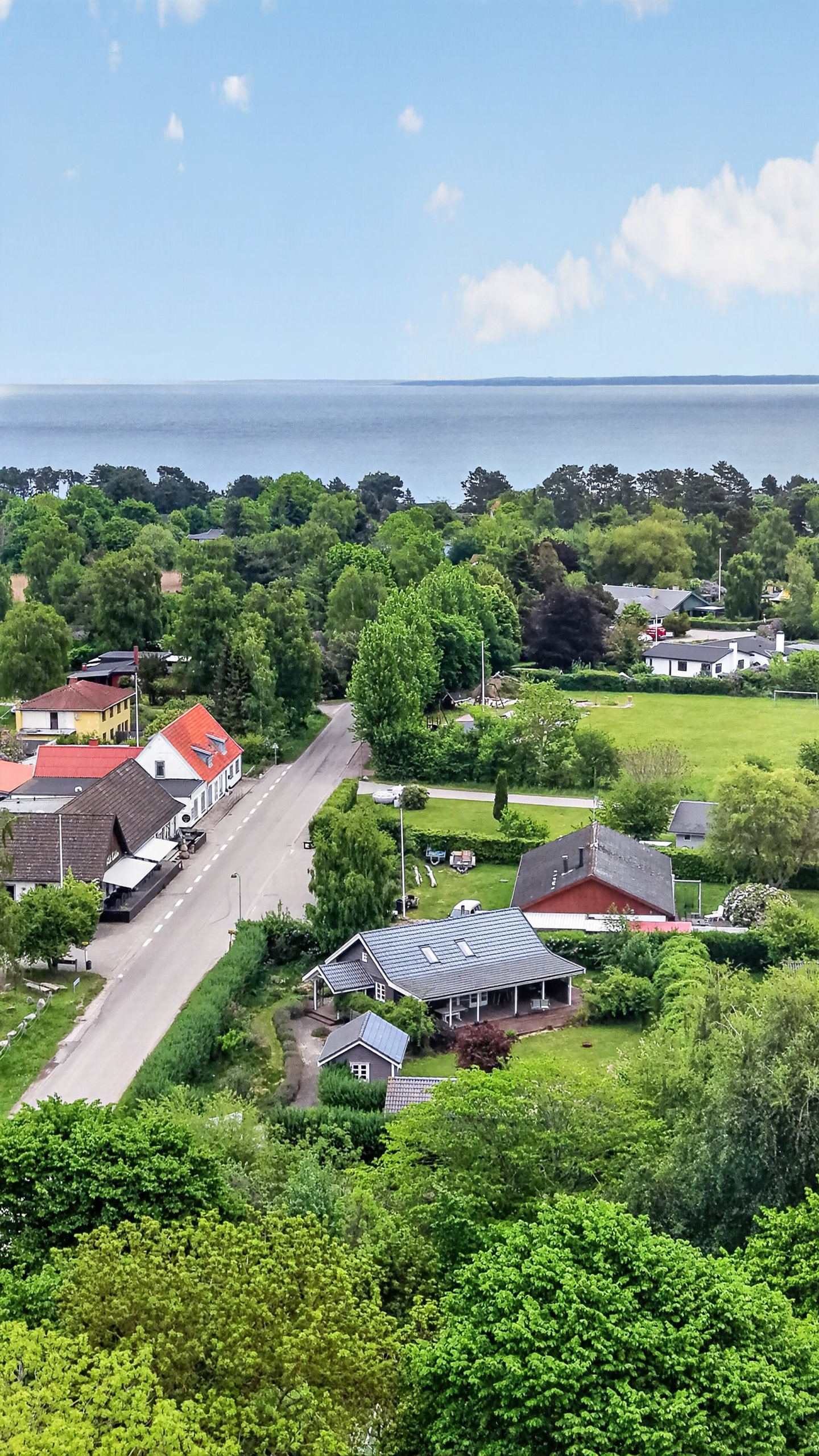 Fremhævet luftfoto billede i fuldskærmstilstand. Billede af Klintvej 129A, Klint, 4500 Nykøbing Sj
