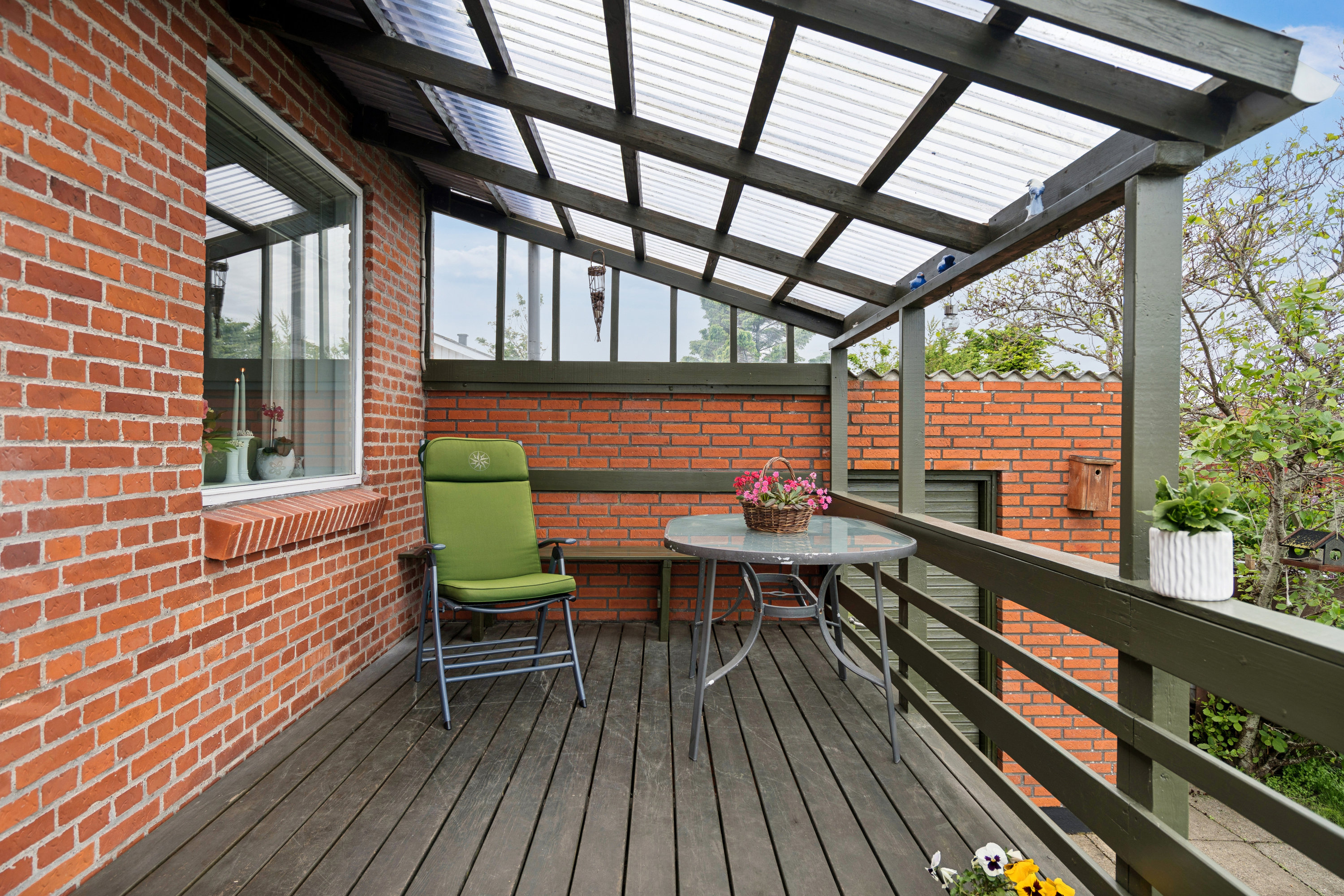 Fremhævet terrasse billede i fuldskærmstilstand. Billede af Lillehedenvej 31, 9850 Hirtshals