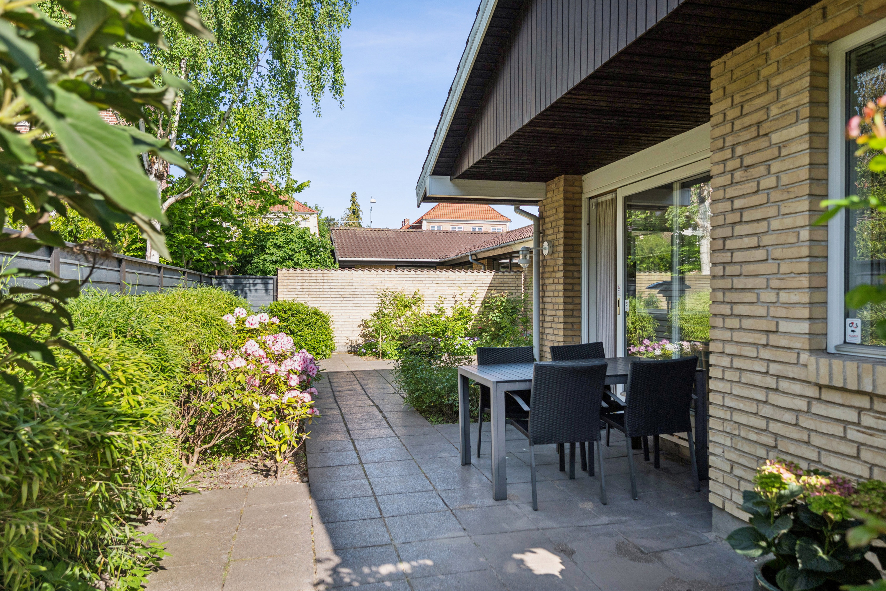 Fremhævet terrasse billede i fuldskærmstilstand. Billede af Drosselvej 62B, 2000 Frederiksberg