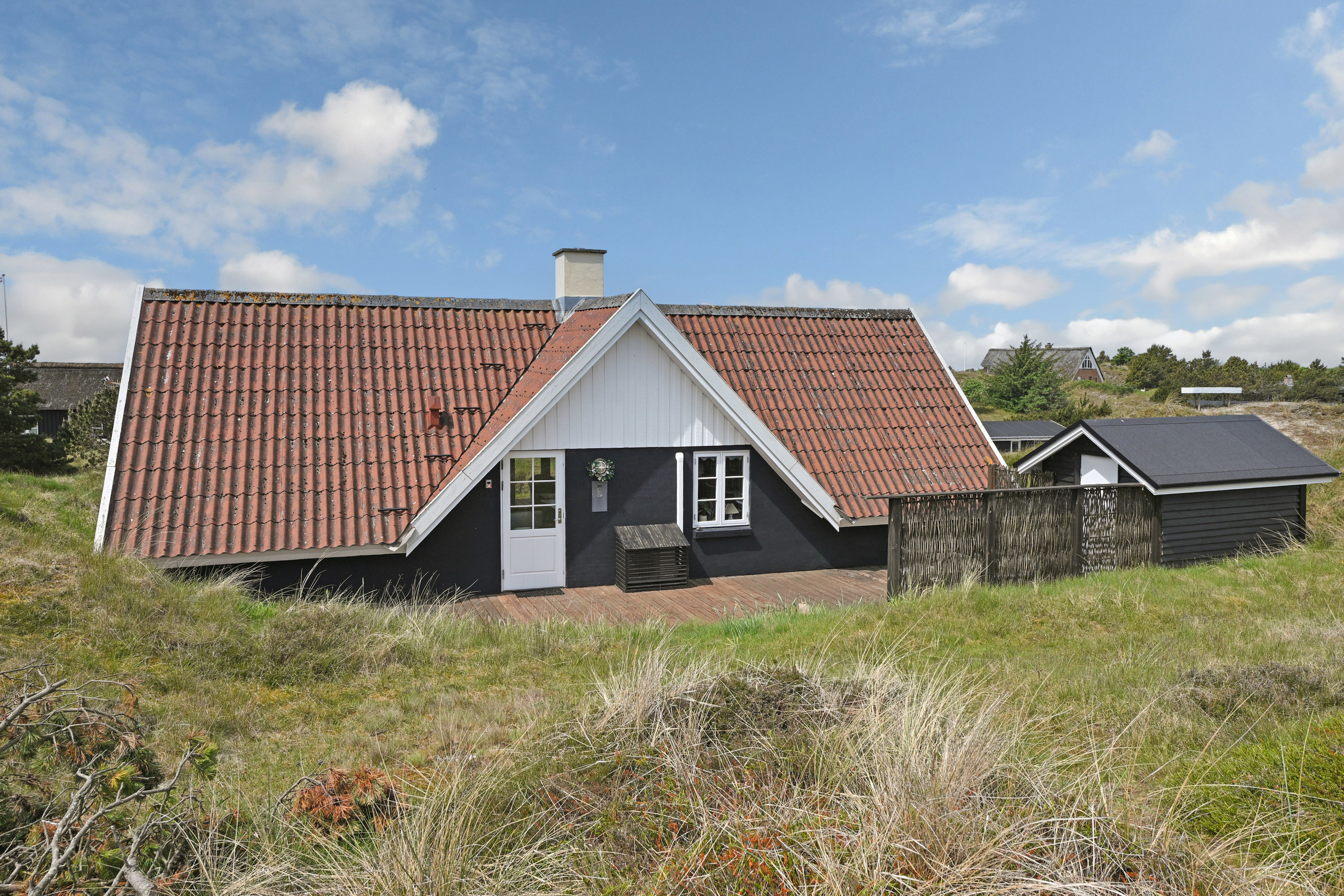 Fremhævet ejendommen billede i fuldskærmstilstand. Billede af Norges Fjelde 44, Fanø Bad, 6720 Fanø