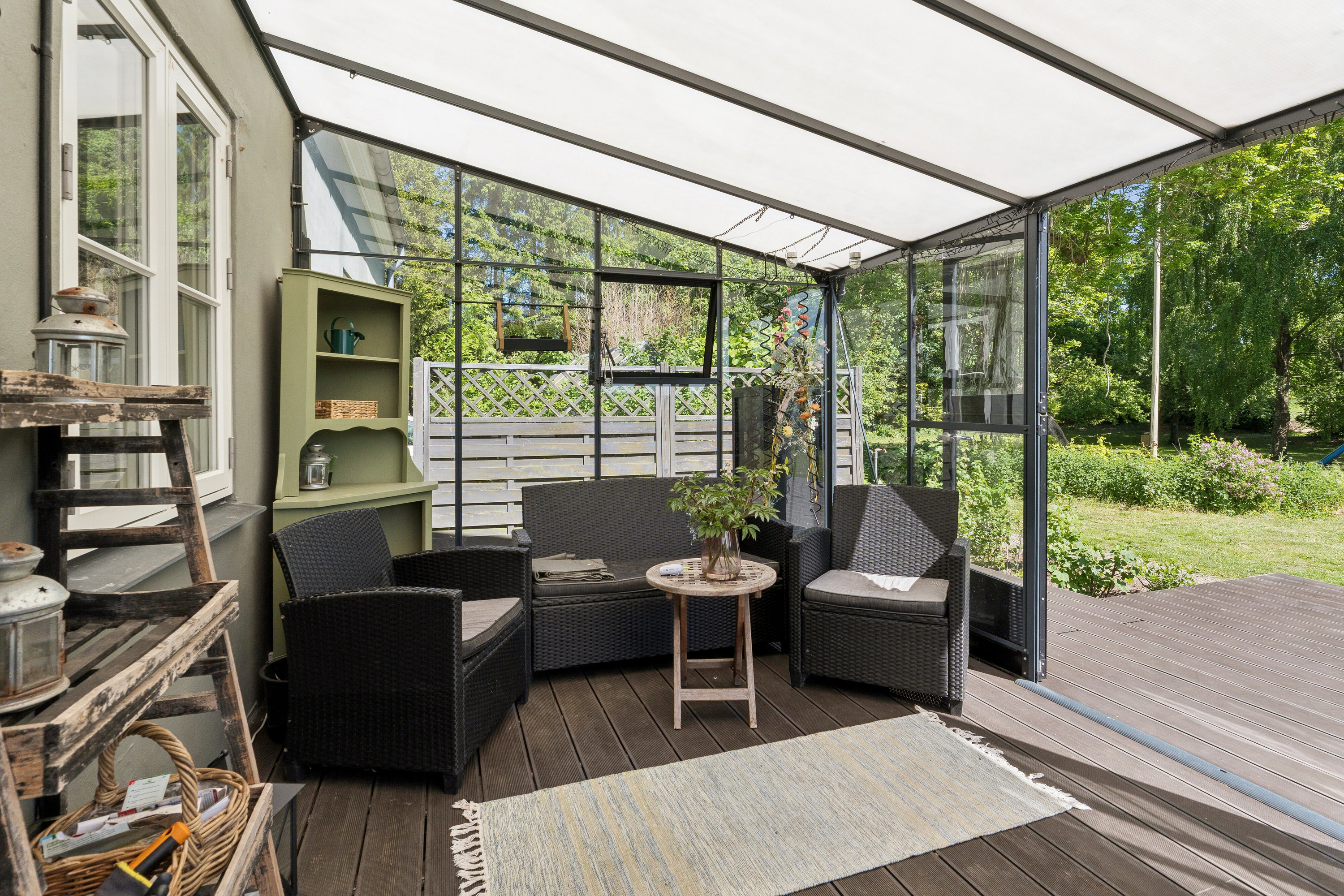 Fremhævet overdækket terrasse billede i fuldskærmstilstand. Billede af Vesterskovvej 1, Årslev Mark, 5792 Årslev