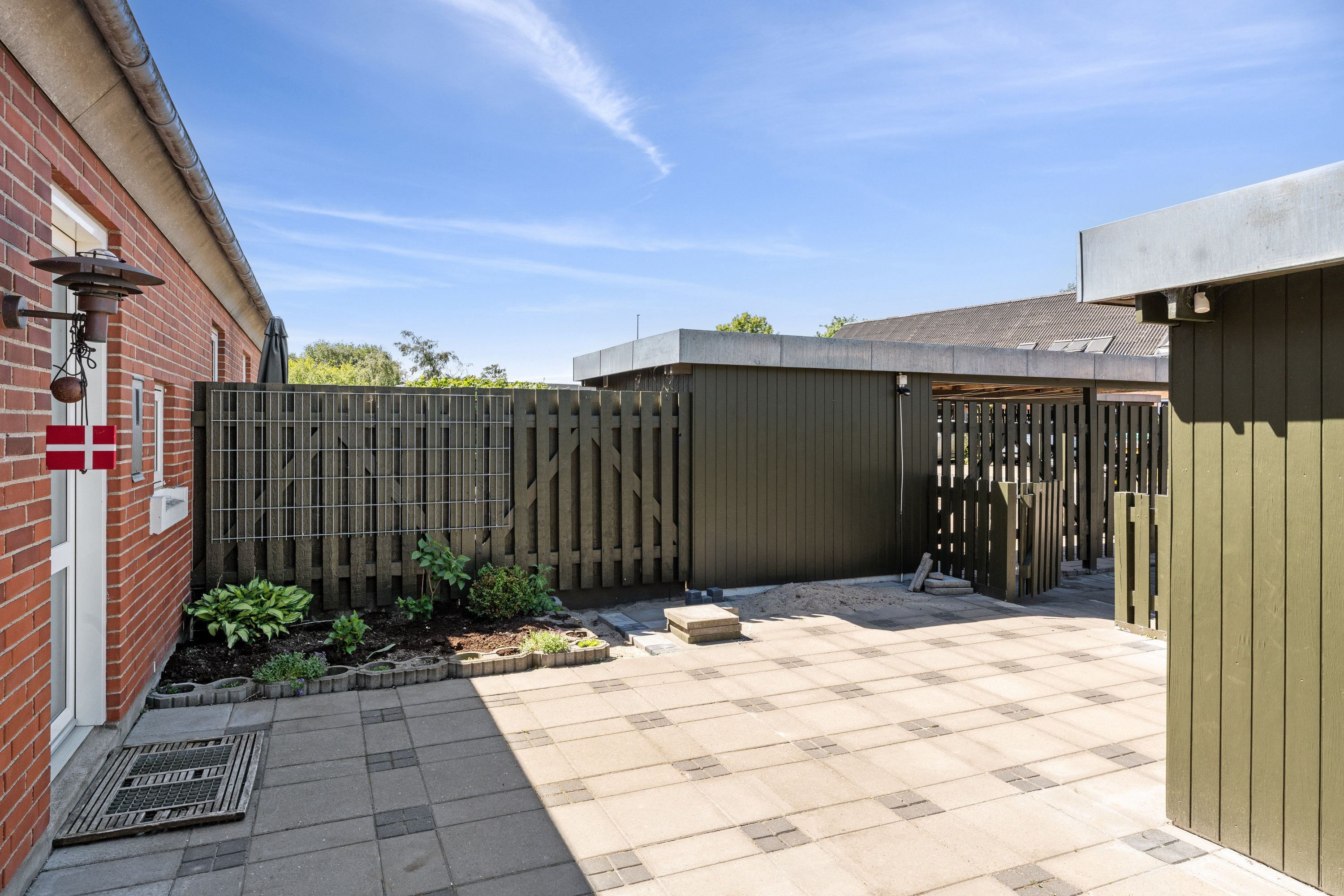 Fremhævet terrasse billede i fuldskærmstilstand. Billede af Herningvej 161, 9220 Aalborg Øst