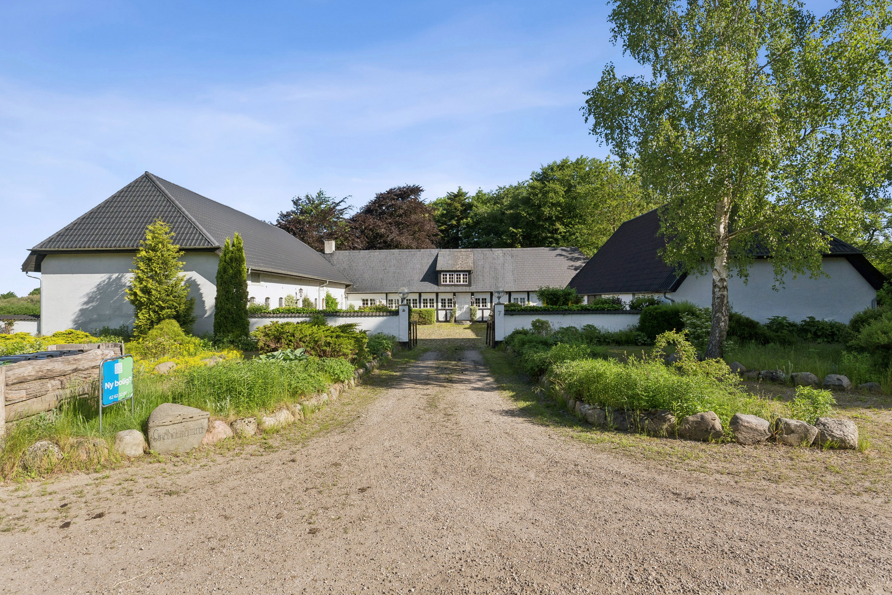 Fremhævet facade billede i fuldskærmstilstand. Billede af Lindehusvej 7, Sallinge, 5750 Ringe
