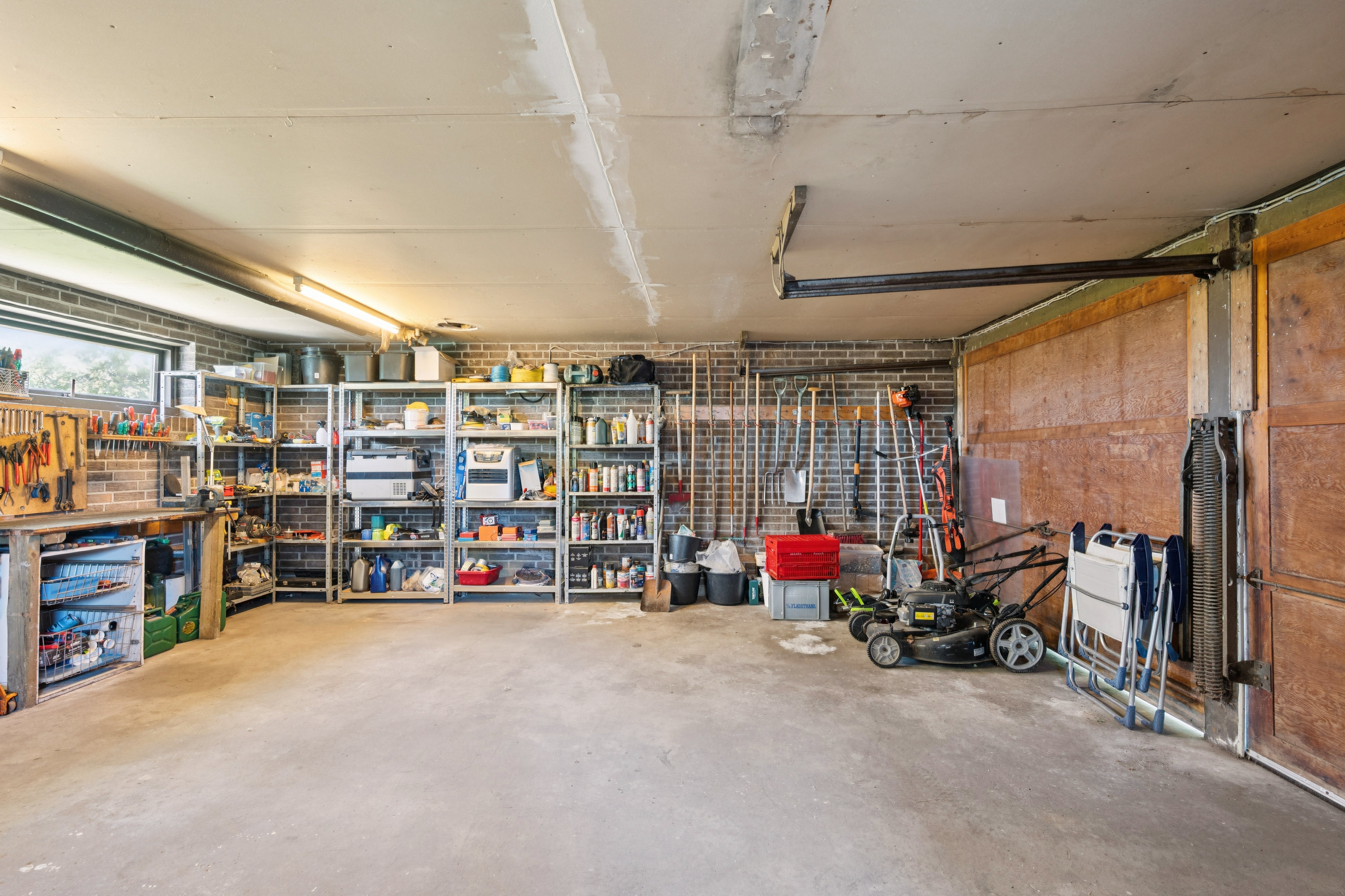 Fremhævet garage billede i fuldskærmstilstand. Billede af Th.Nielsensvej 12A, Grundfør, 8382 Hinnerup