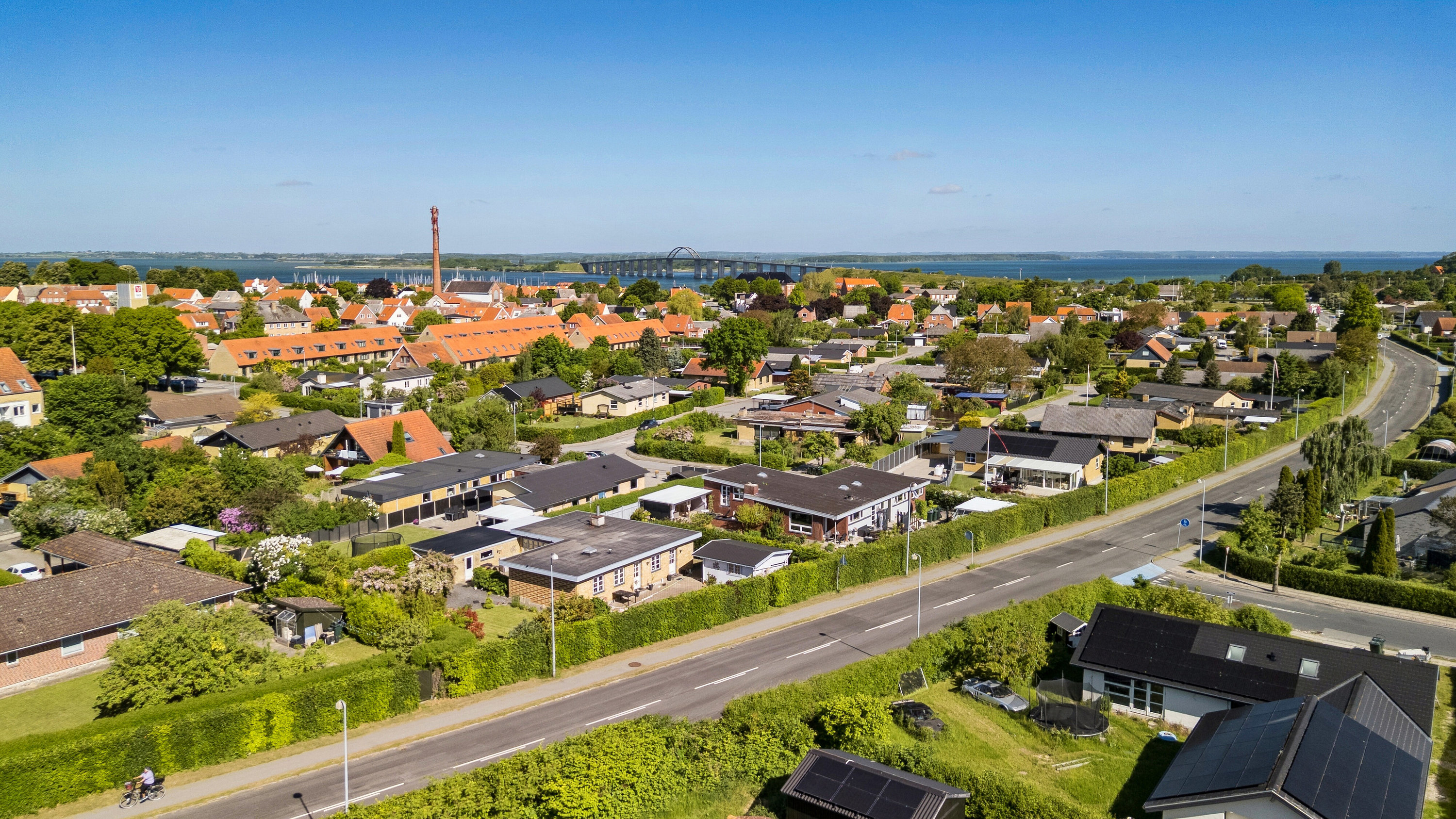 Fremhævet luftfoto billede i fuldskærmstilstand. Billede af Kløvervænget 18, 5900 Rudkøbing