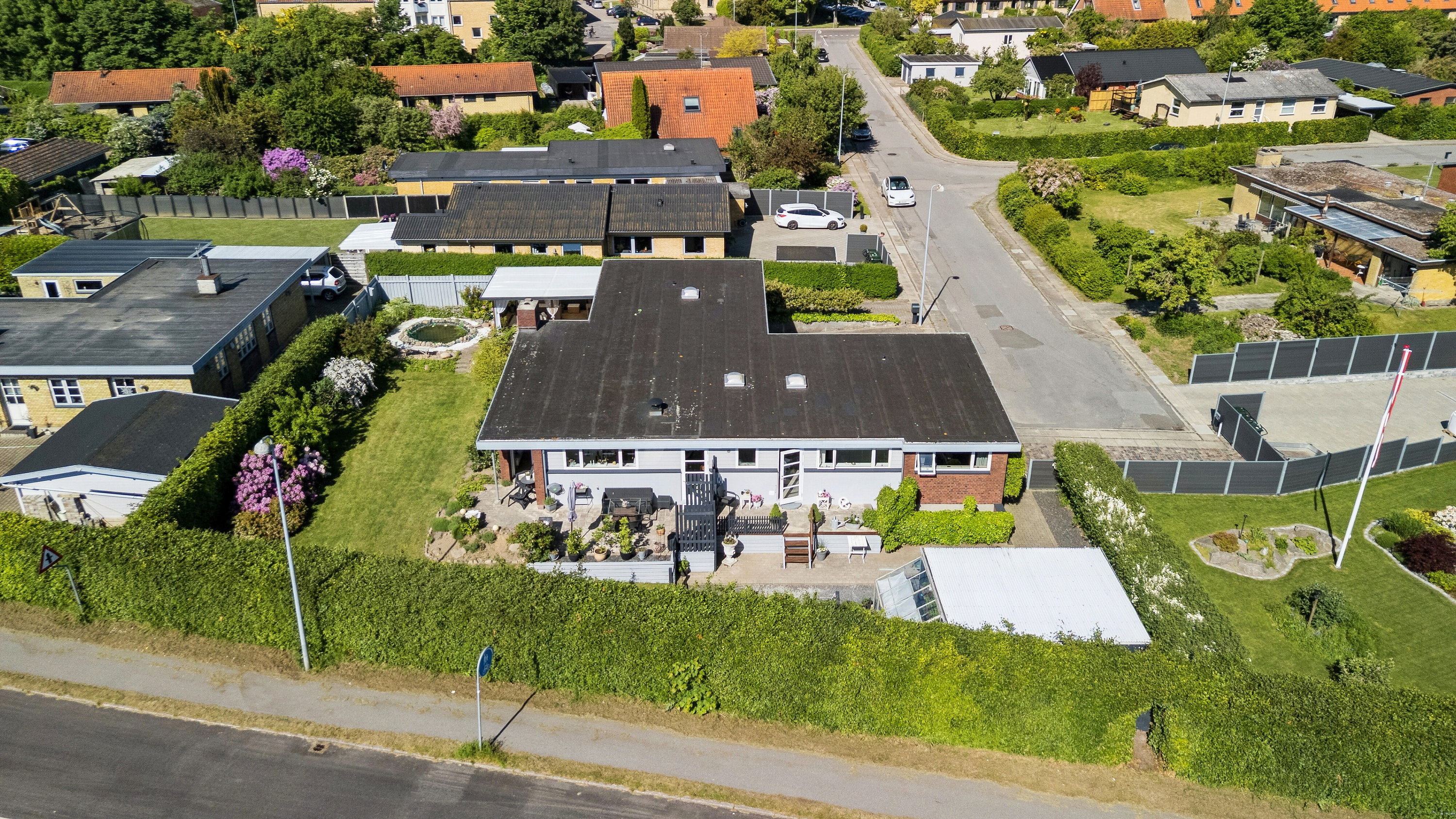 Fremhævet luftfoto billede i fuldskærmstilstand. Billede af Kløvervænget 18, 5900 Rudkøbing