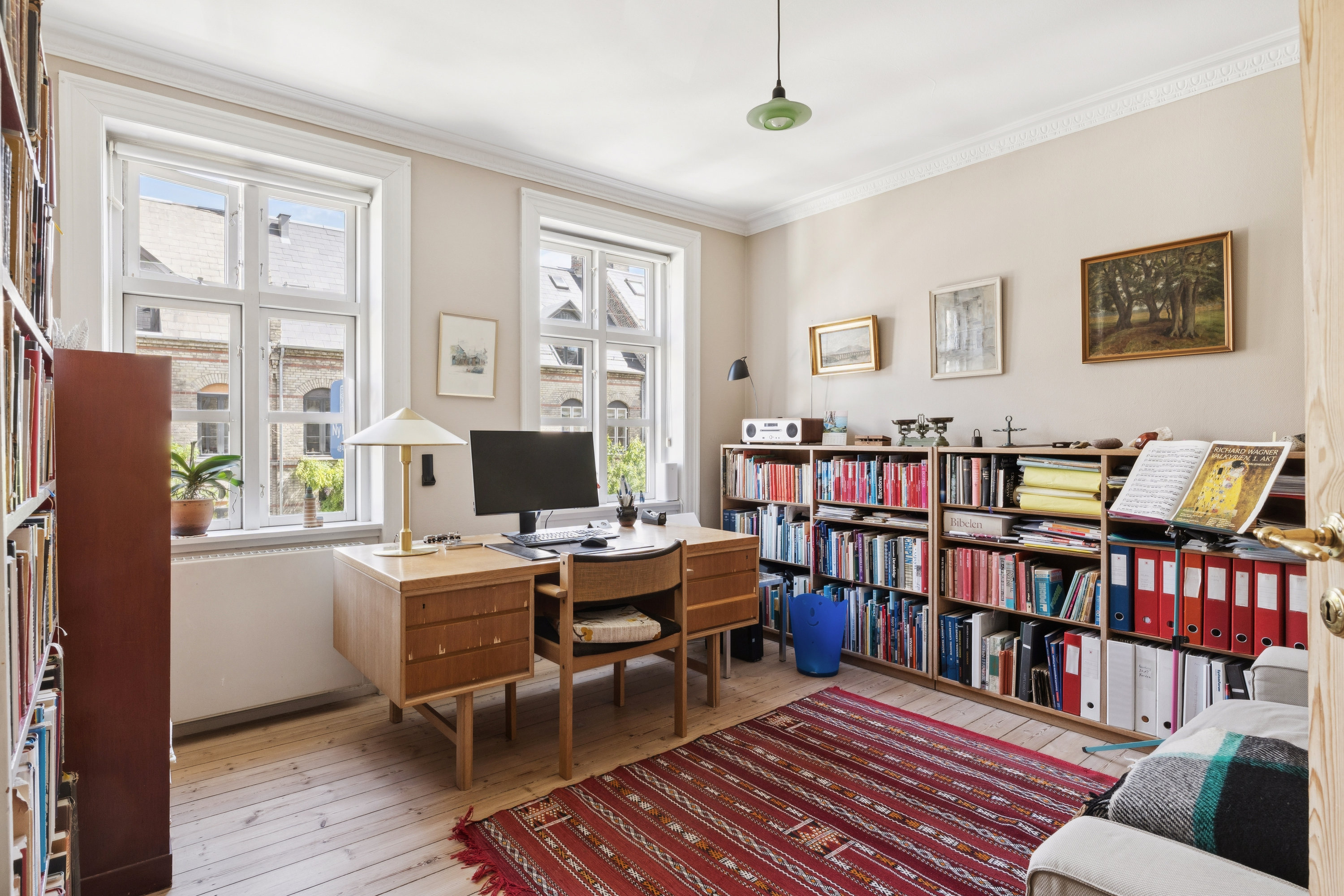 Fremhævet stue billede i fuldskærmstilstand. Billede af H.C. Lumbyes Gade 9, 2100 København Ø