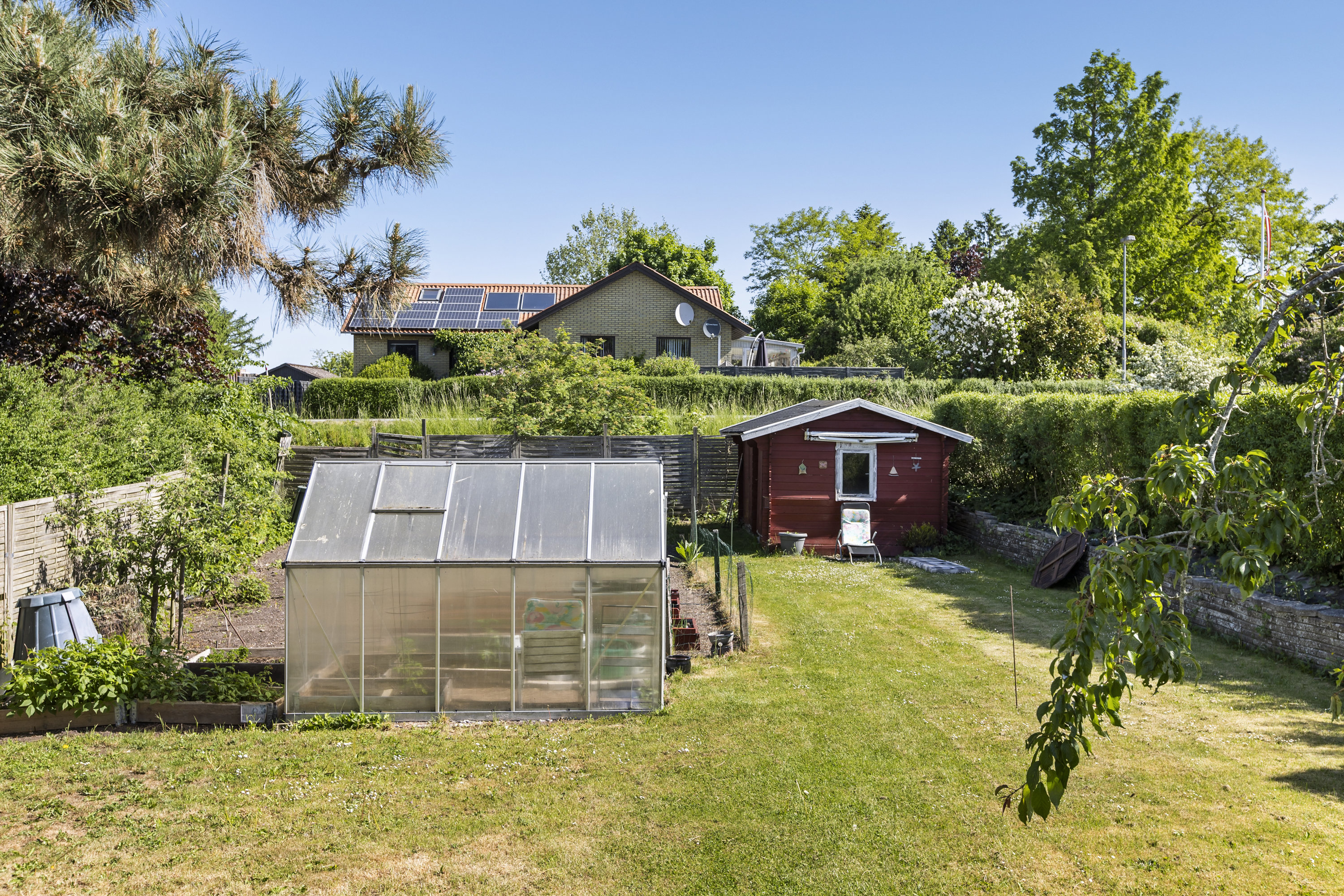 Fremhævet have billede i fuldskærmstilstand. Billede af Døjringevej 7, 4190 Munke Bjergby