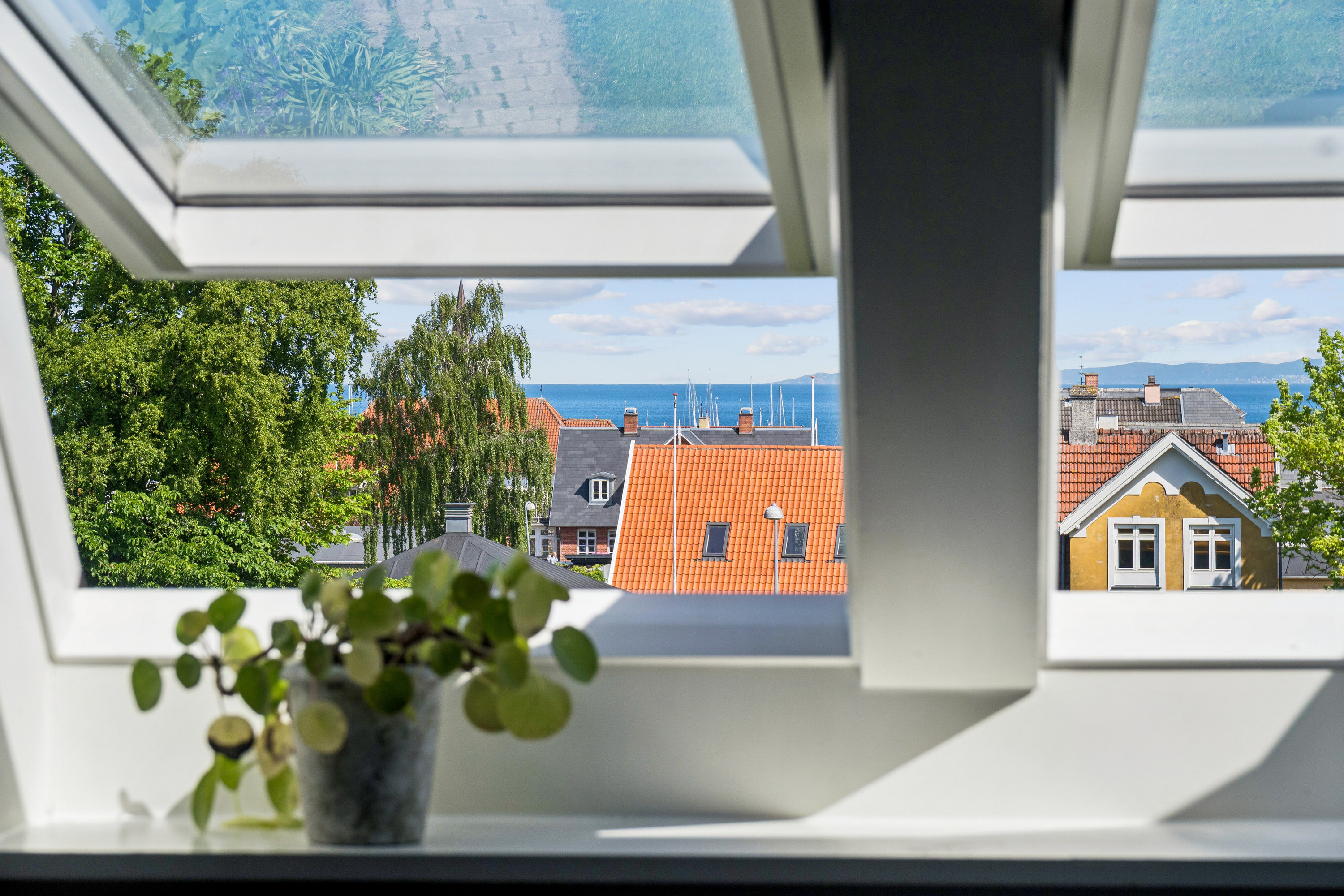 Fremhævet udsigt billede i fuldskærmstilstand. Billede af Johannes Ewalds Vej 4, 3100 Hornbæk