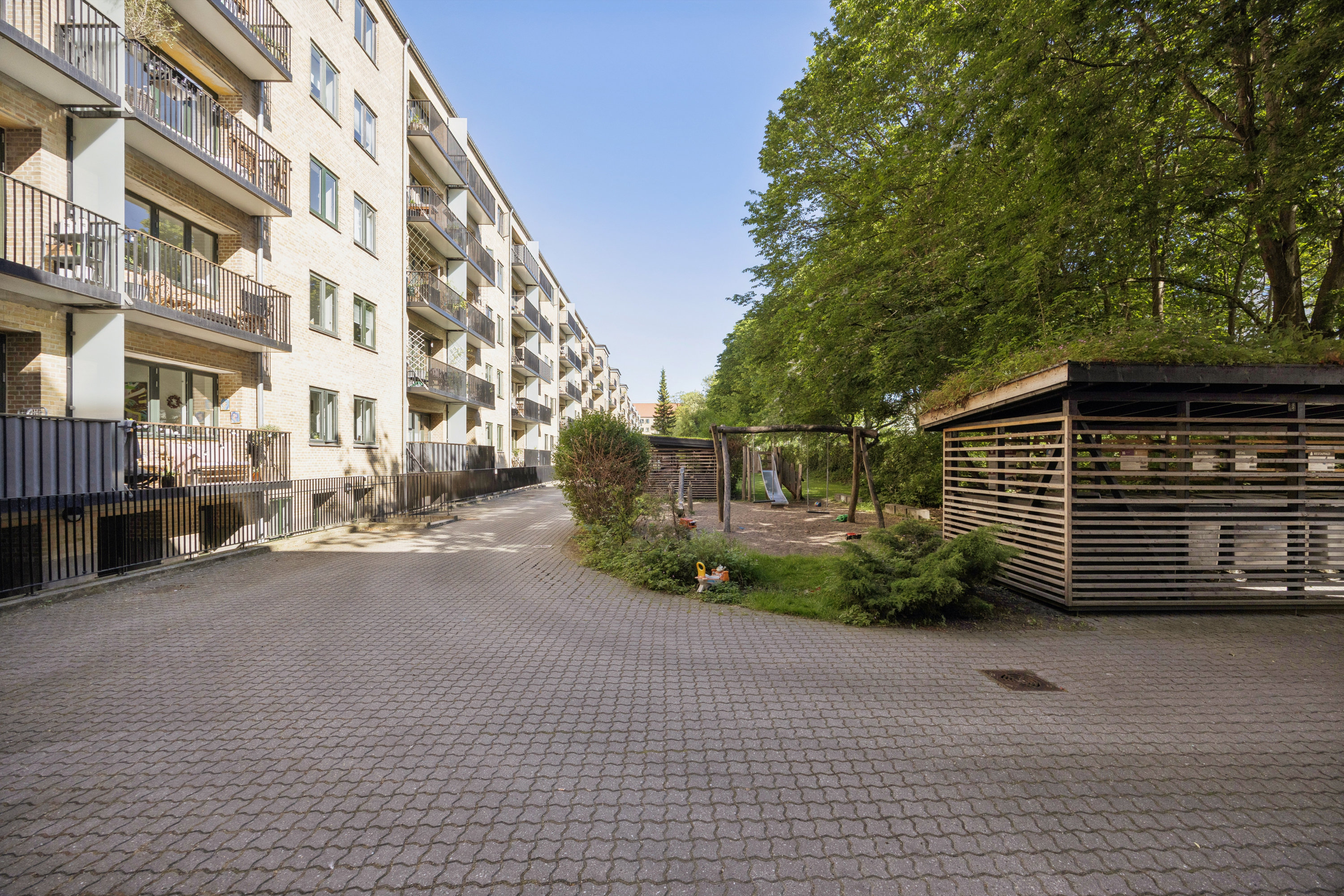 Fremhævet andet billede i fuldskærmstilstand. Billede af Kronprinsesse Sofies Vej 43, 2. th., 2000 Frederiksberg
