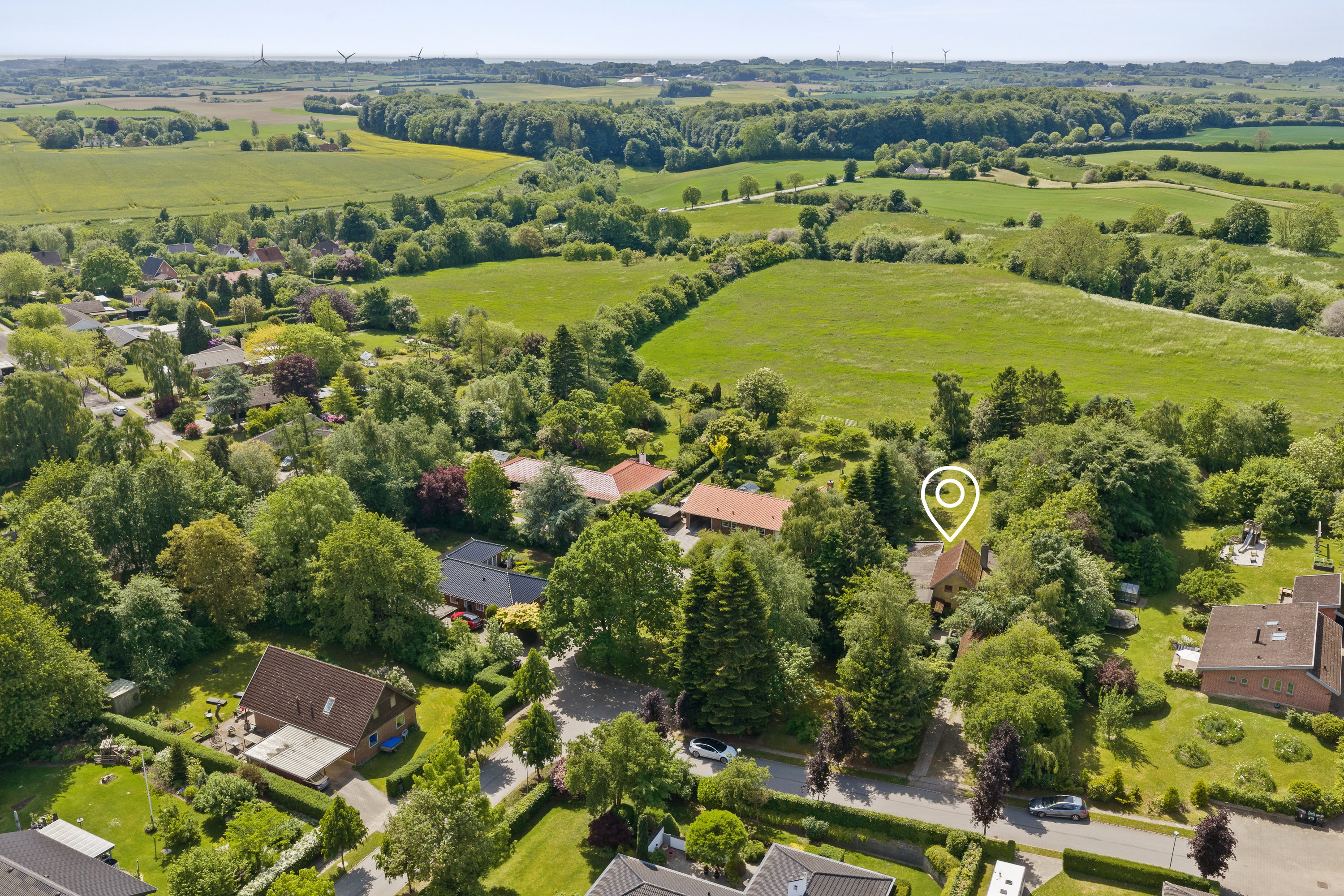 Fremhævet luftfoto billede i fuldskærmstilstand. Billede af Glenshøjparken 73, Glamsbjerg , 5620 Glamsbjerg 