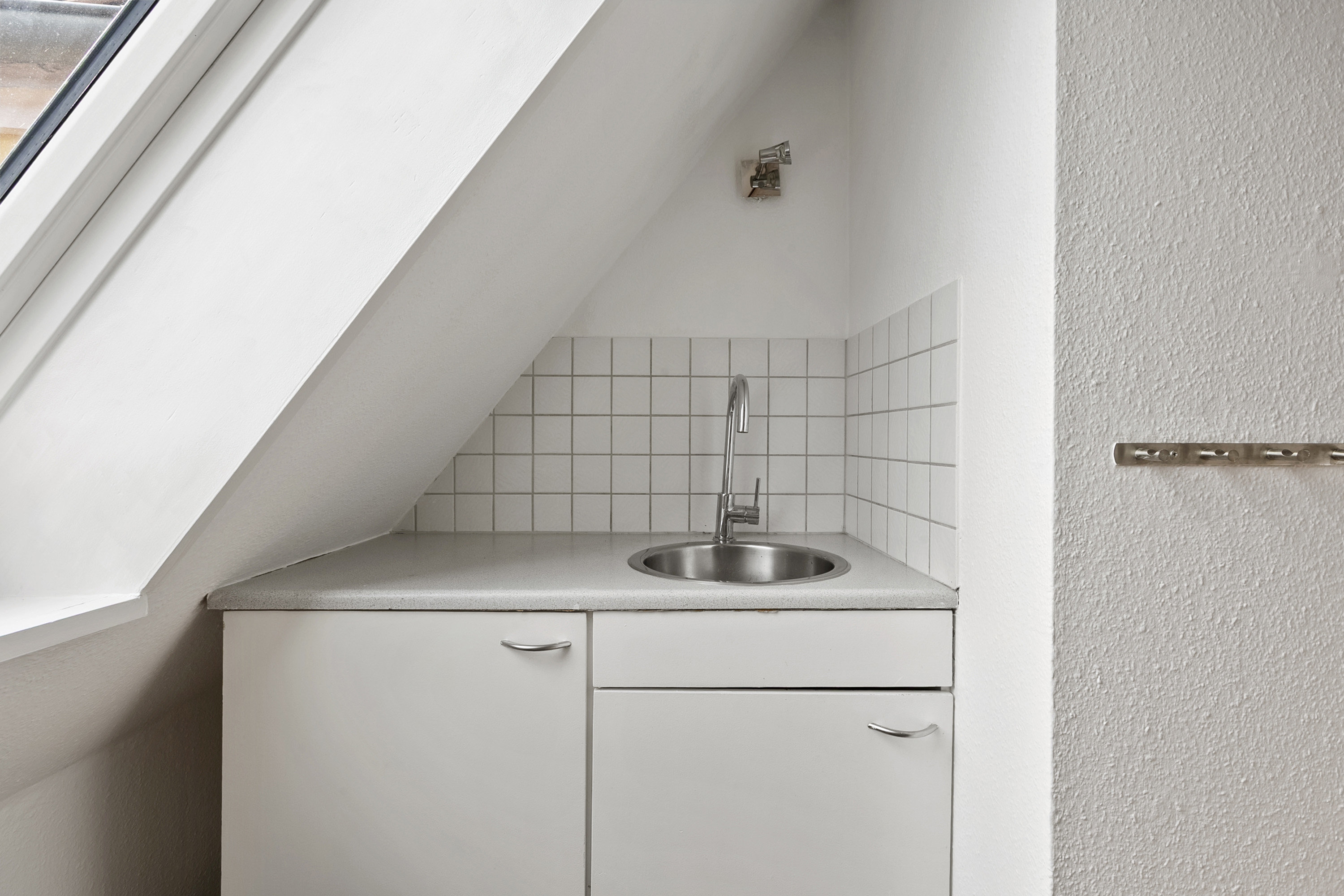 Fremhævet køkken billede i fuldskærmstilstand. Billede af Klinkbjerg 4A, 2. th., 6200 Aabenraa