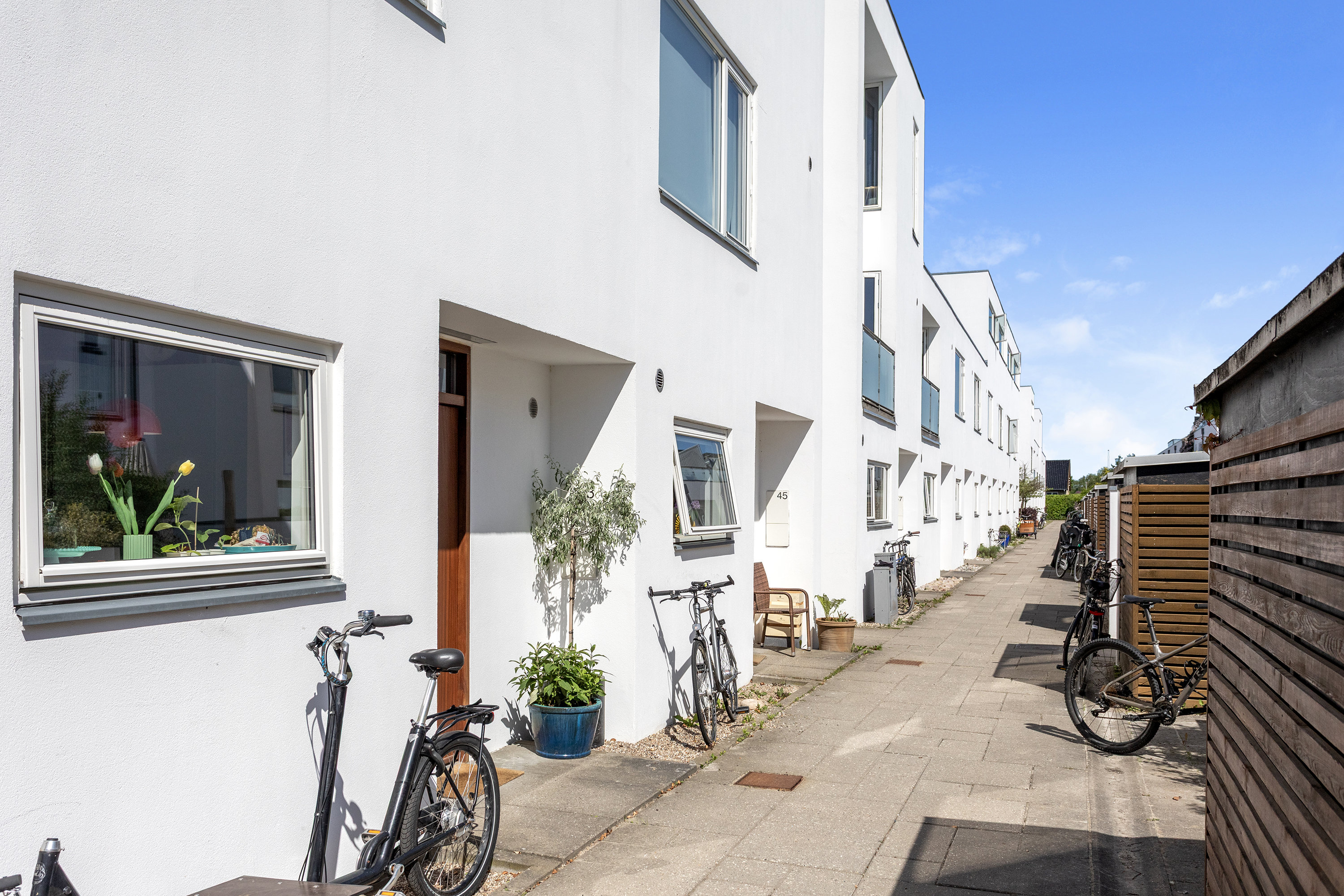 Fremhævet facade billede i fuldskærmstilstand. Billede af Oxford Have 43, 2300 København S