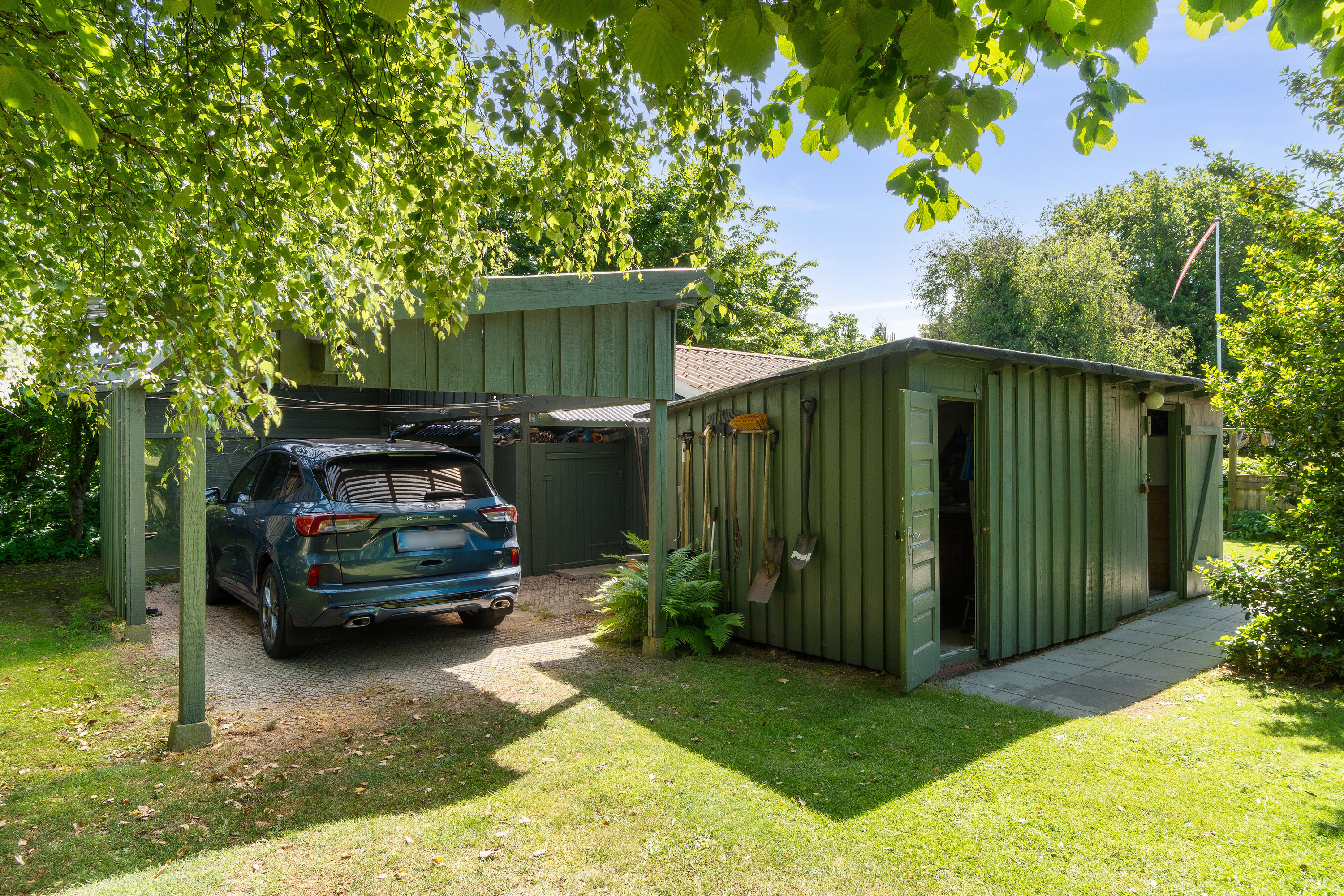 Fremhævet carport billede i fuldskærmstilstand. Billede af Hybenvej 3, Nødebohuse, 3390 Hundested