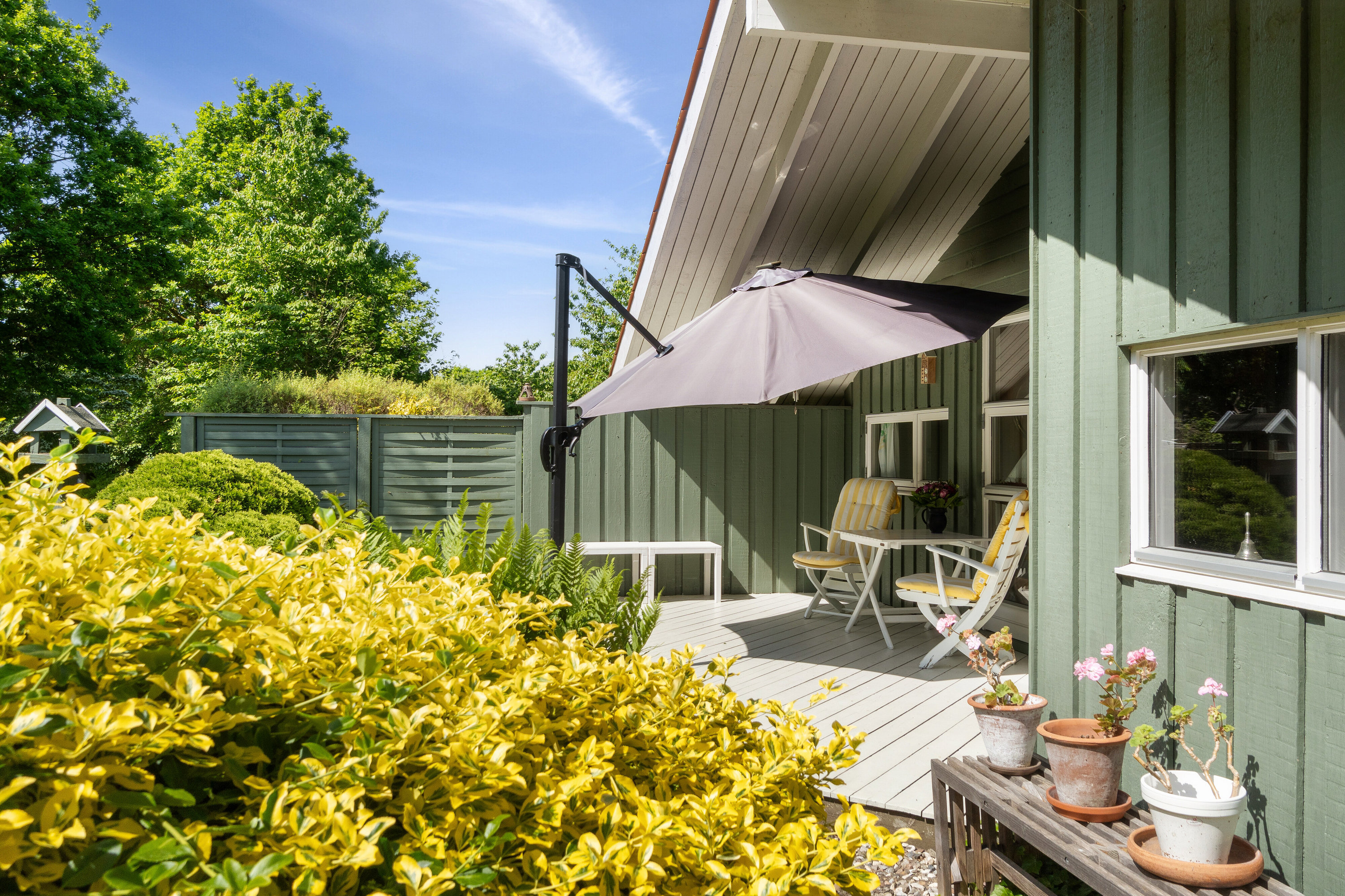 Fremhævet overdækket terrasse billede i fuldskærmstilstand. Billede af Hybenvej 3, Nødebohuse, 3390 Hundested
