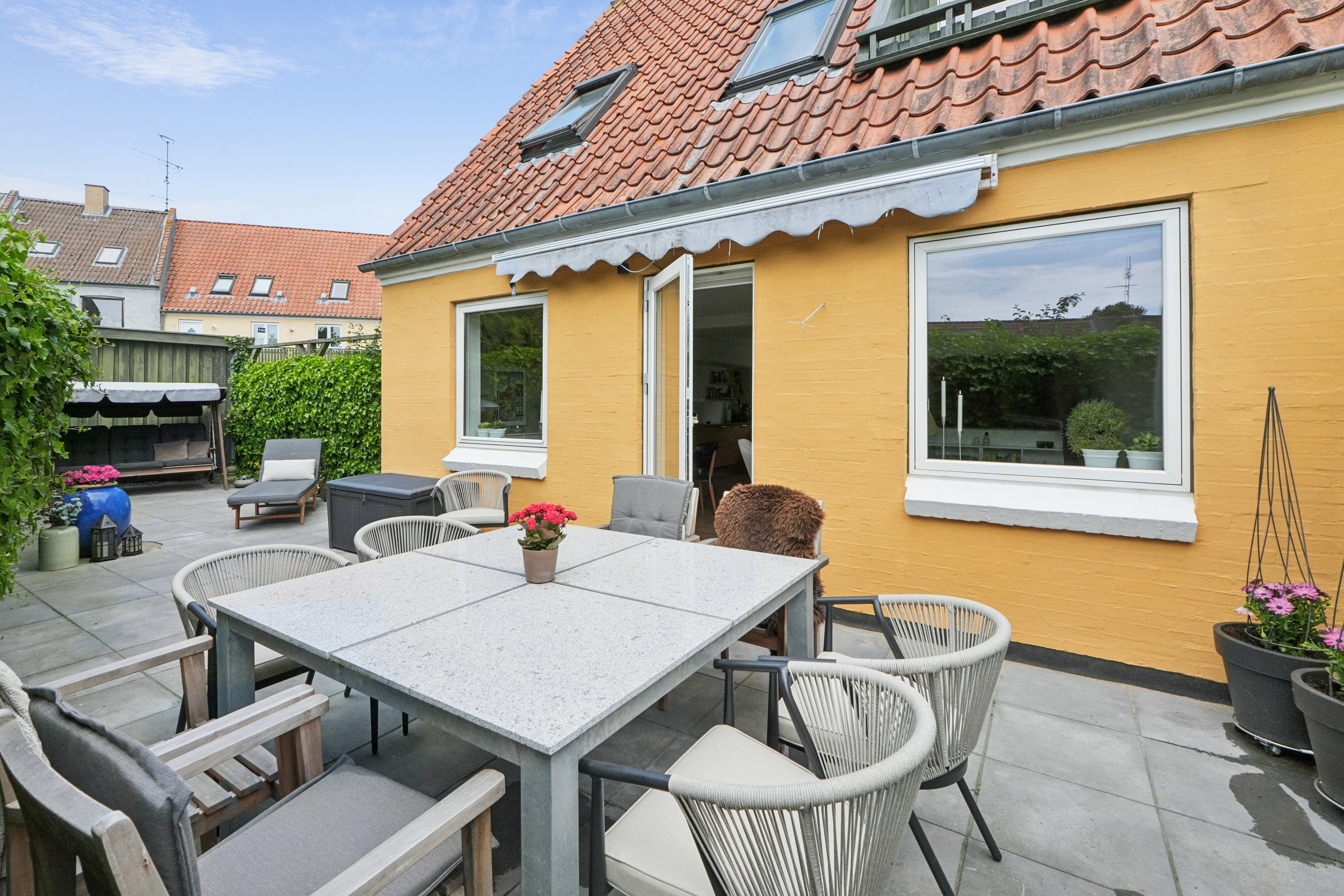 Fremhævet terrasse billede i fuldskærmstilstand. Billede af Nørreport 8, 5900 Rudkøbing