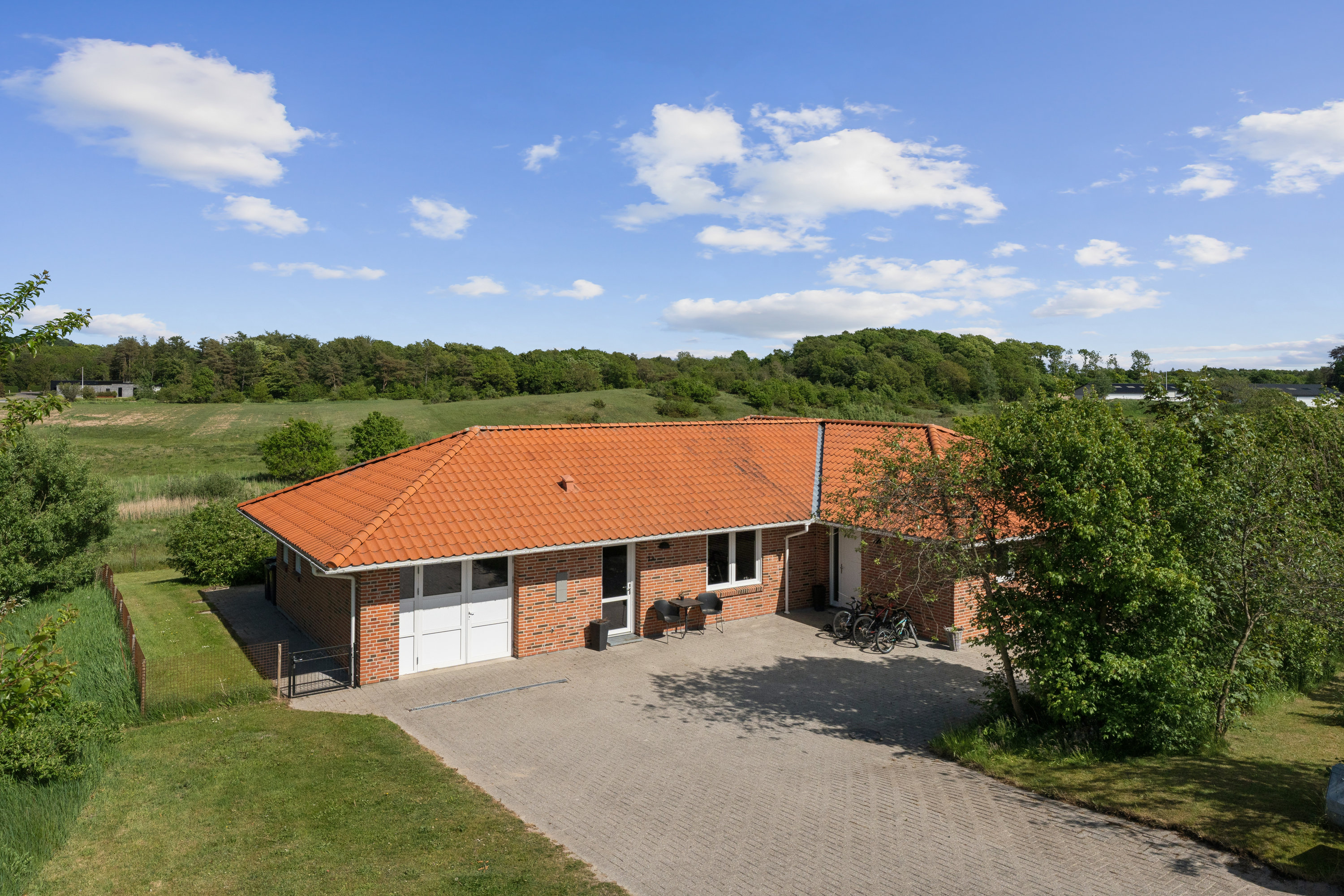 Schmidtsvej 1A, Farstrup, 9240 Nibe