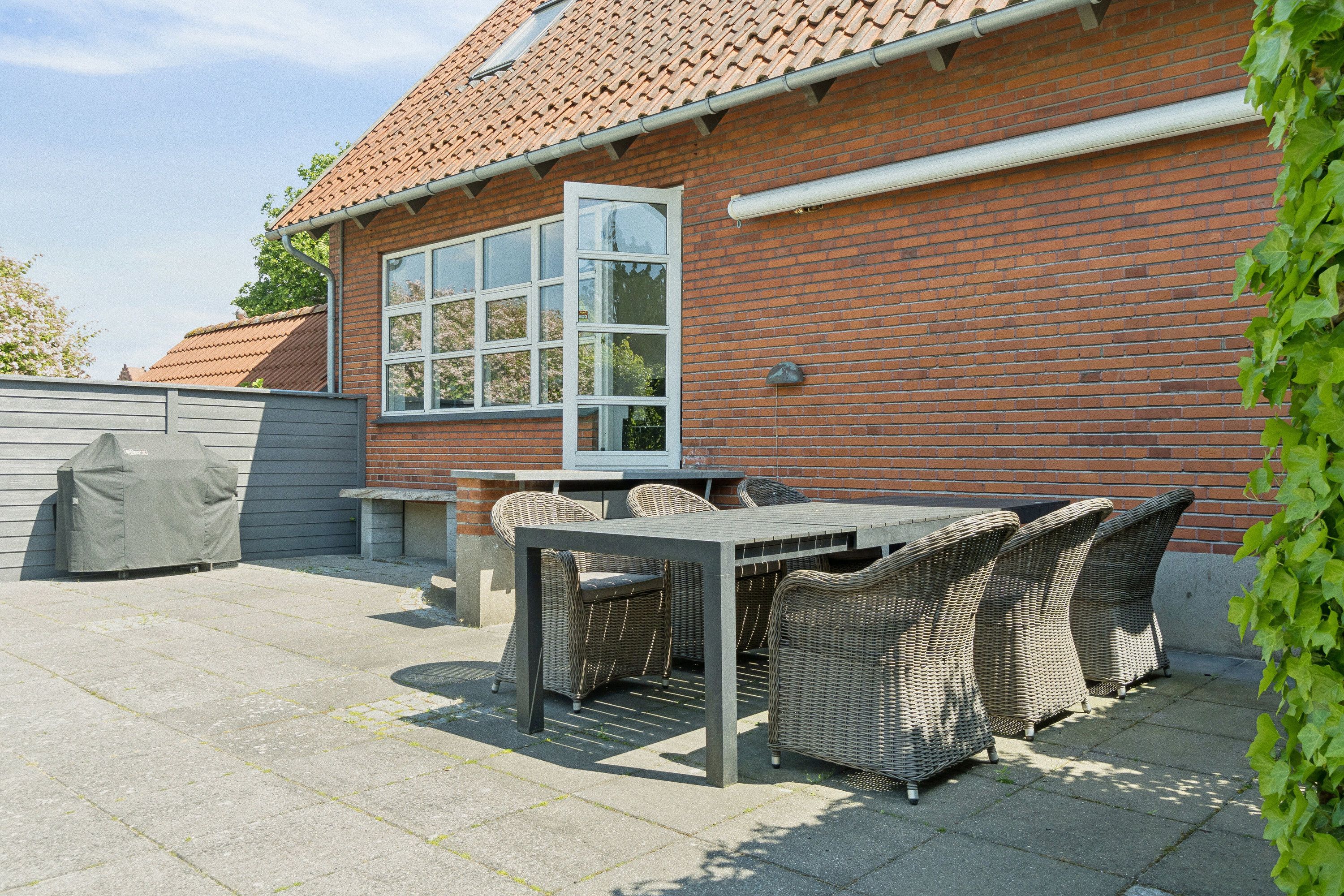 Fremhævet terrasse billede i fuldskærmstilstand. Billede af Lille Solvej 2, 4700 Næstved