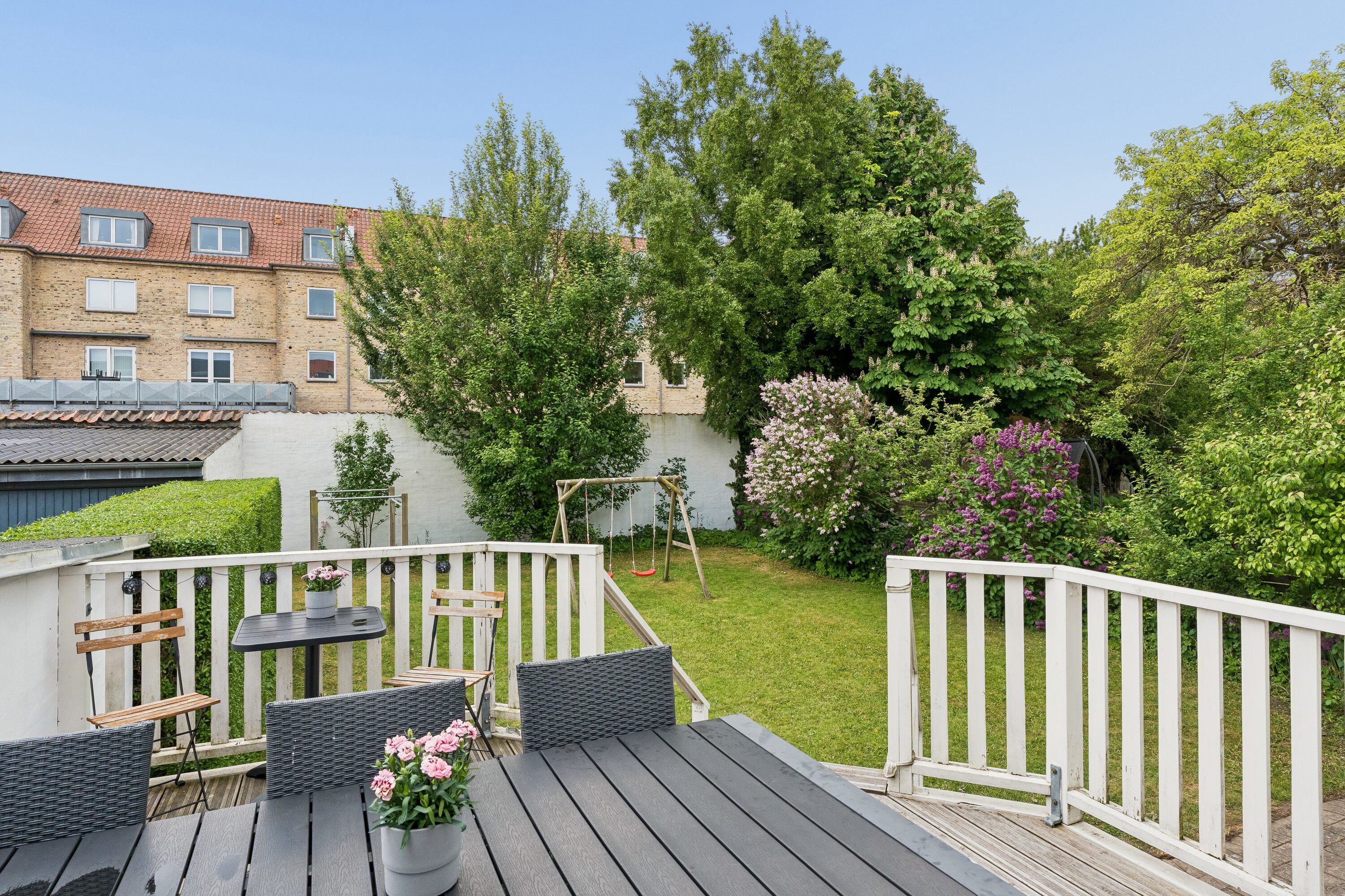 Fremhævet terrasse billede i fuldskærmstilstand. Billede af Engtoftevej 35, 9000 Aalborg