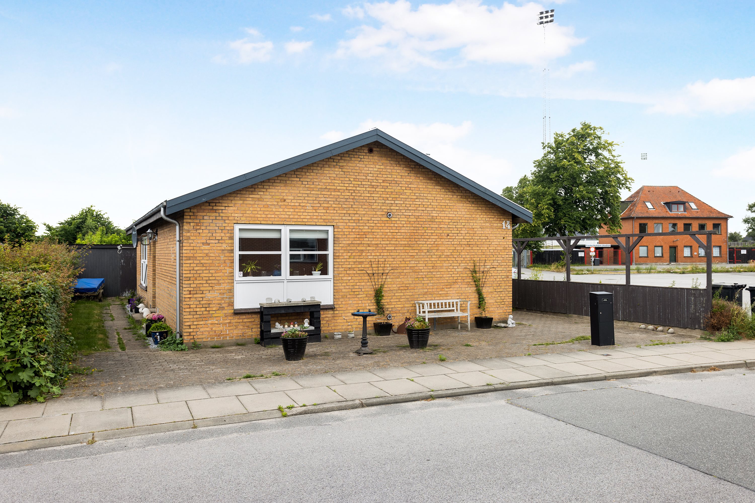 Villa: Ejendommen på Peder Skrams Vej 14, 9900 Frederikshavn