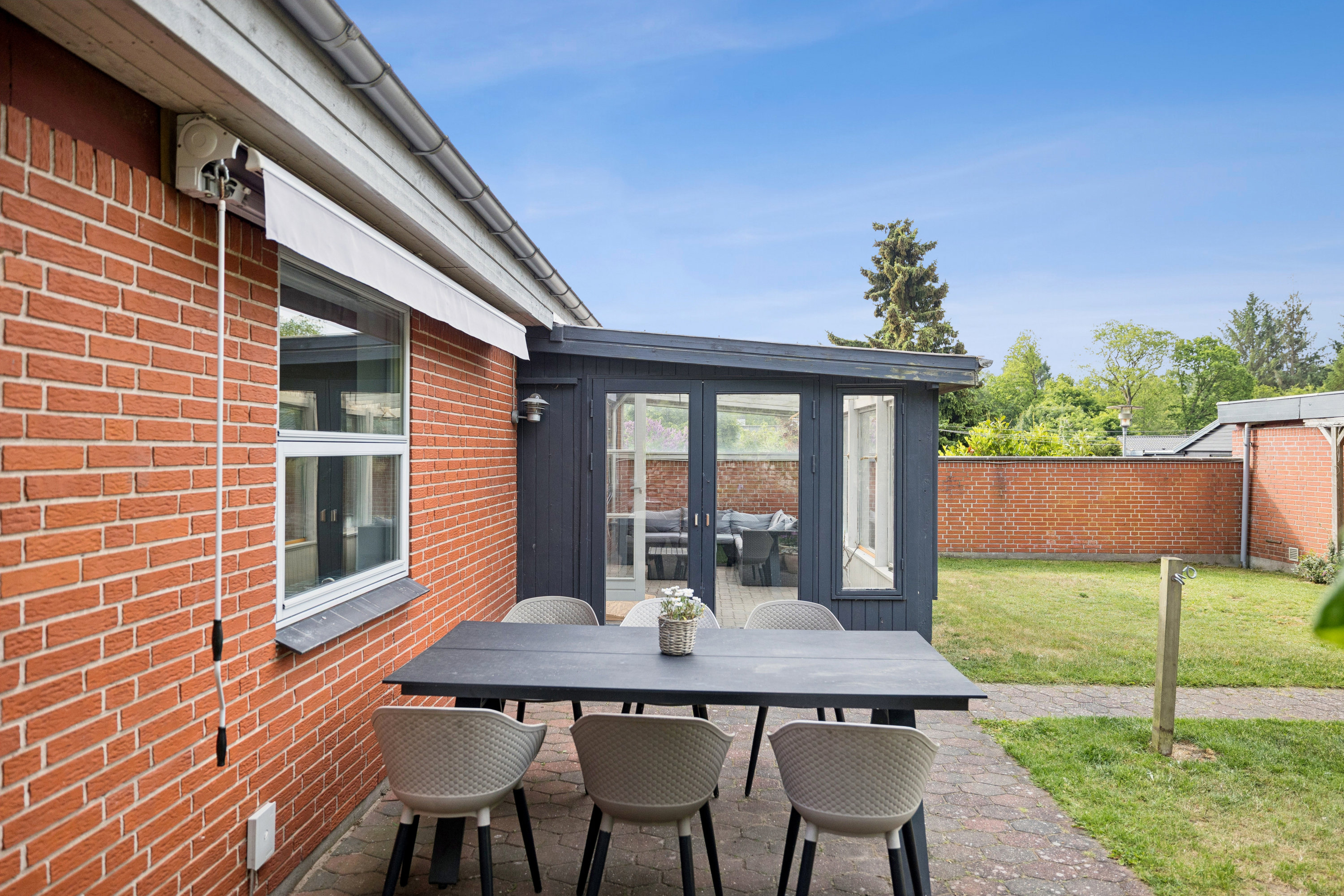 Fremhævet terrasse billede i fuldskærmstilstand. Billede af Skovparken 6, Vrold, 8660 Skanderborg