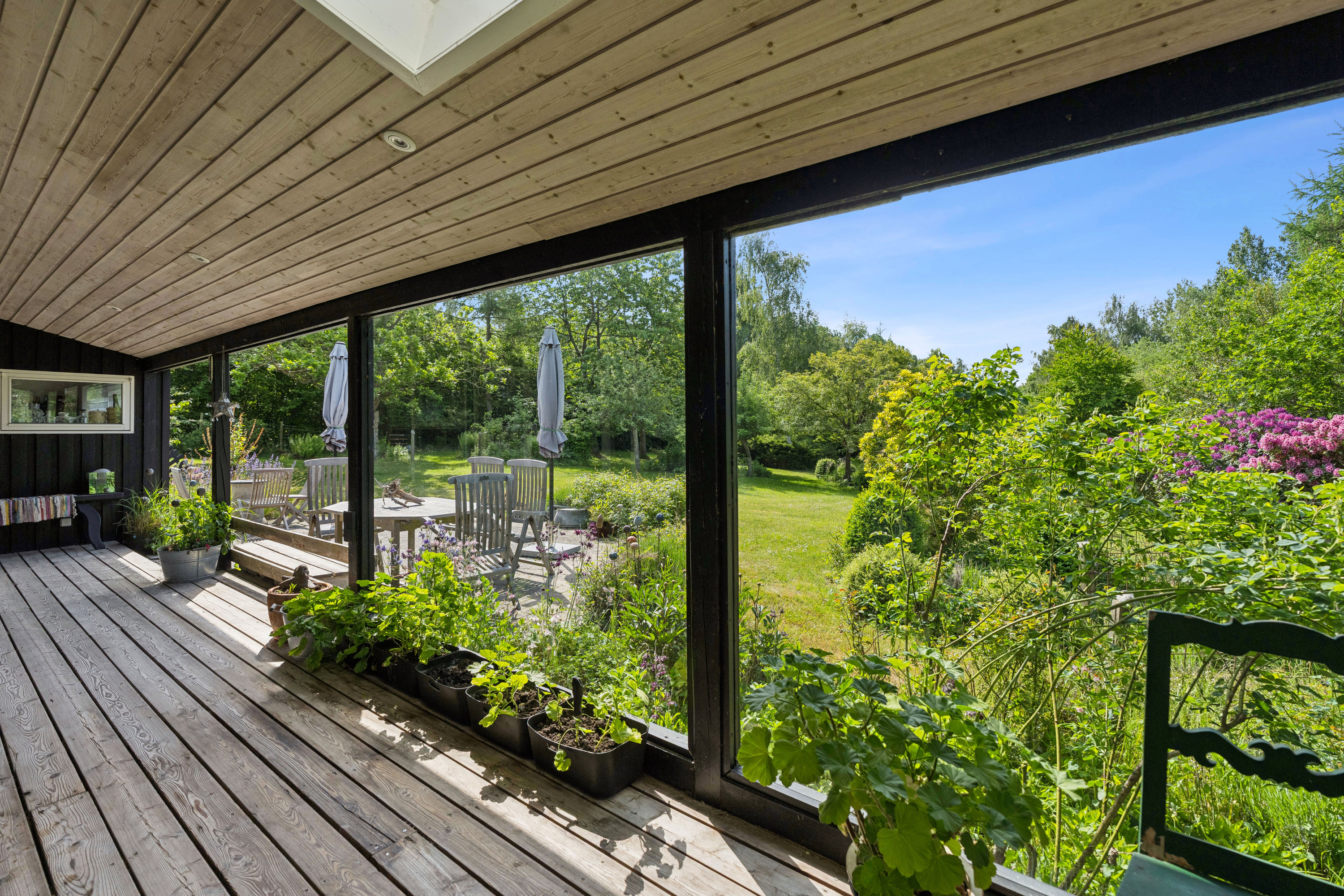 Fremhævet terrasse billede i fuldskærmstilstand. Billede af Skæsibakken 8, Esby, 8420 Knebel