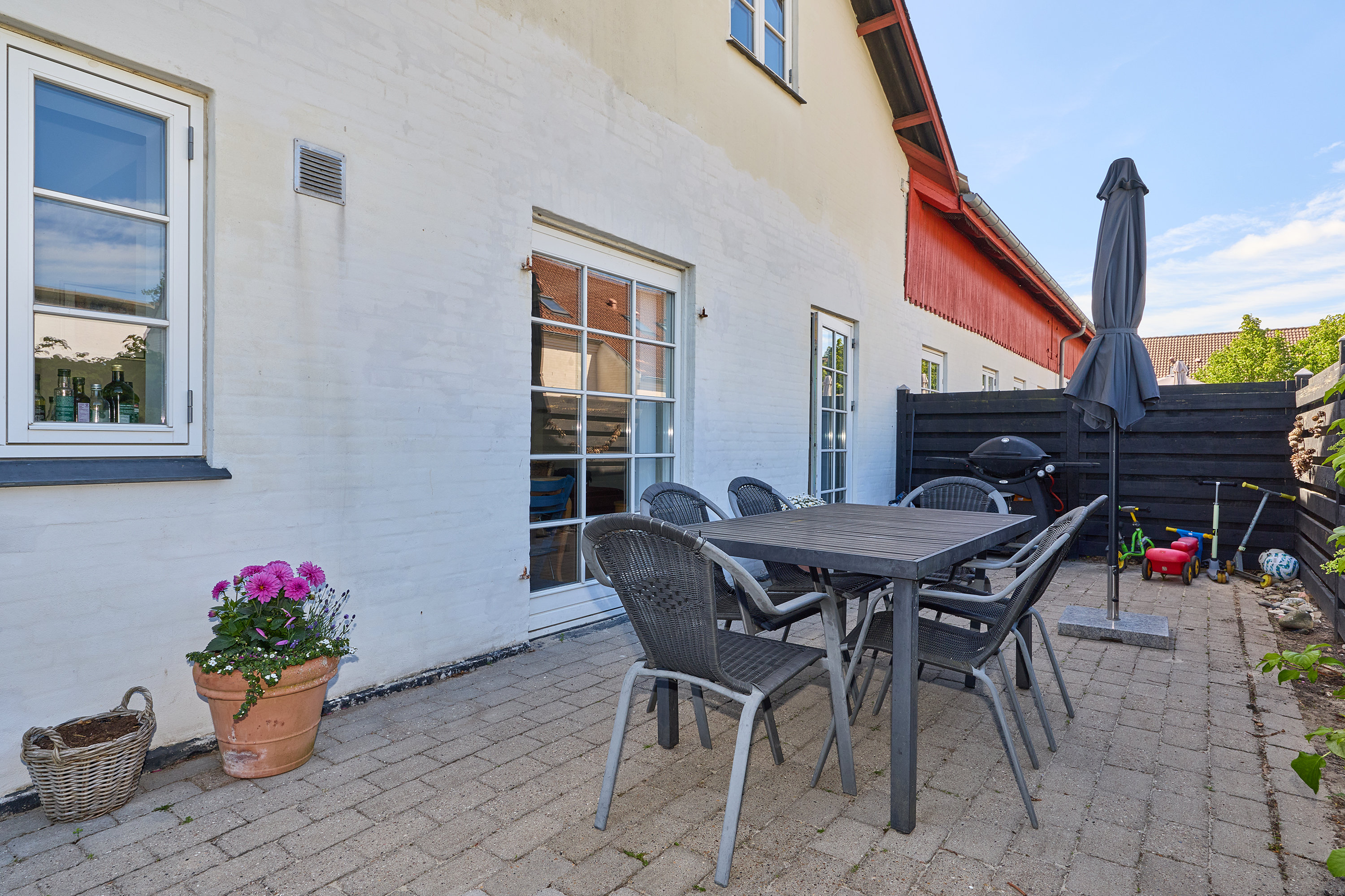 Fremhævet terrasse billede i fuldskærmstilstand. Billede af Ørnebjergvej 5R, 3650 Ølstykke