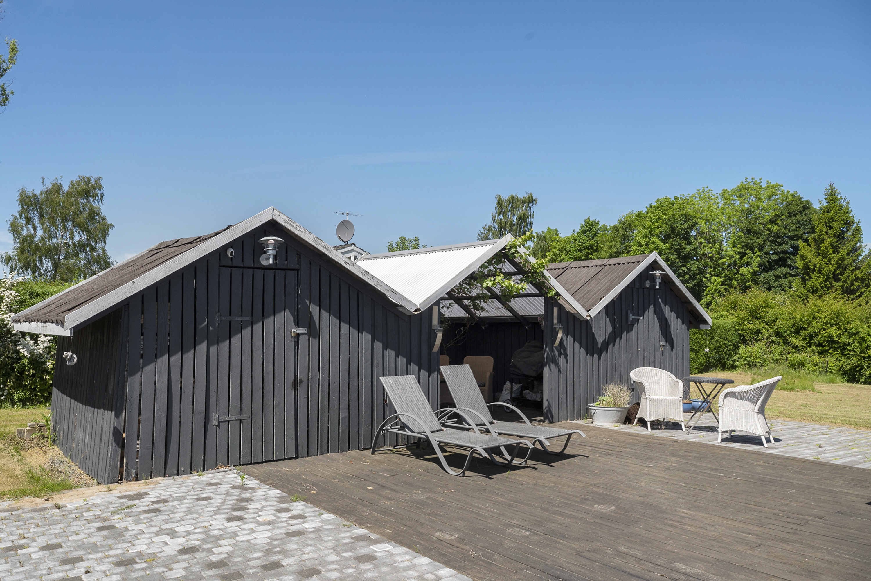 Fremhævet ejendommen billede i fuldskærmstilstand. Billede af Pøt Strandby 357, Østrup, 7130 Juelsminde