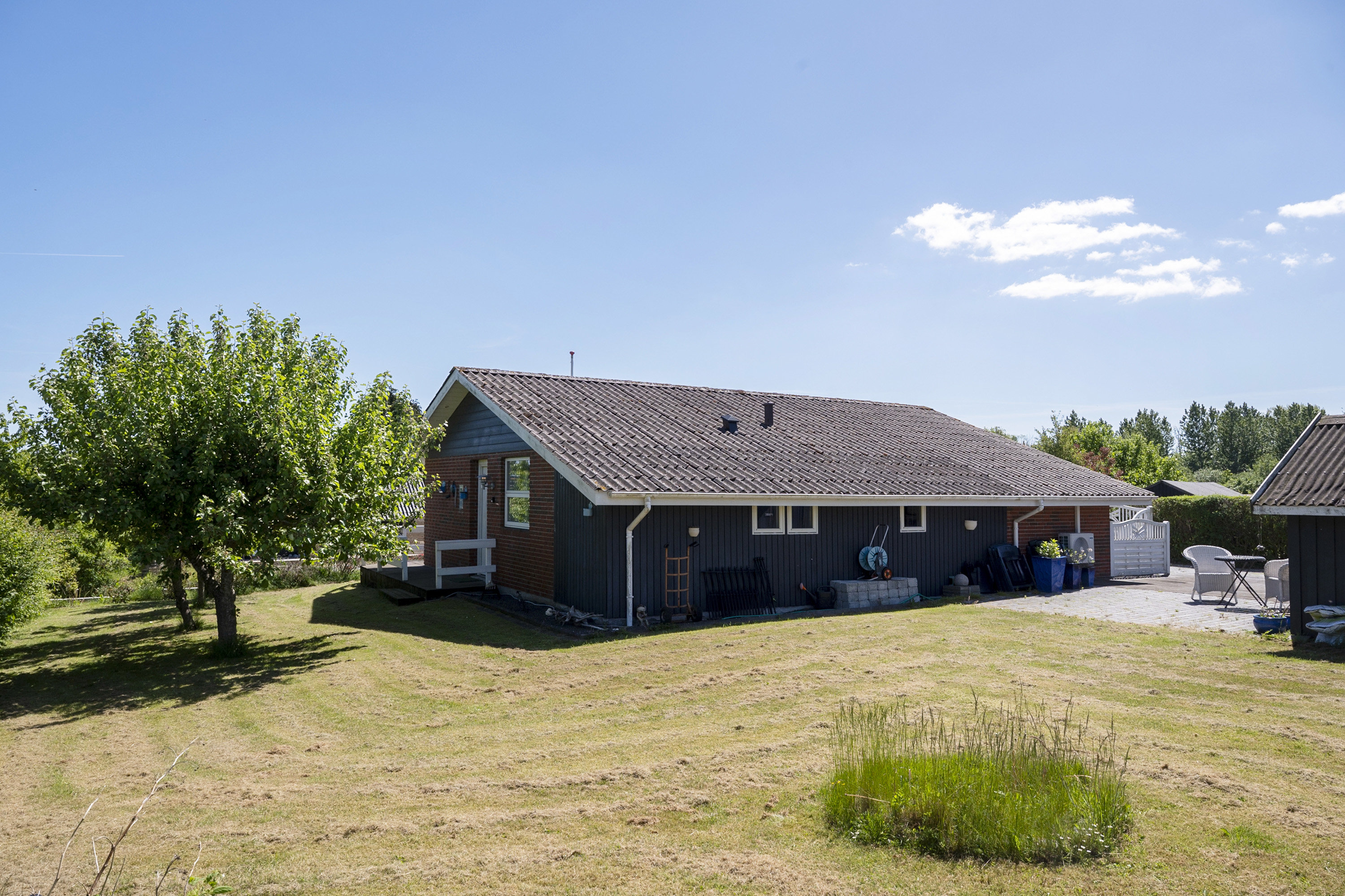 Pøt Strandby 357, Østrup, 7130 Juelsminde