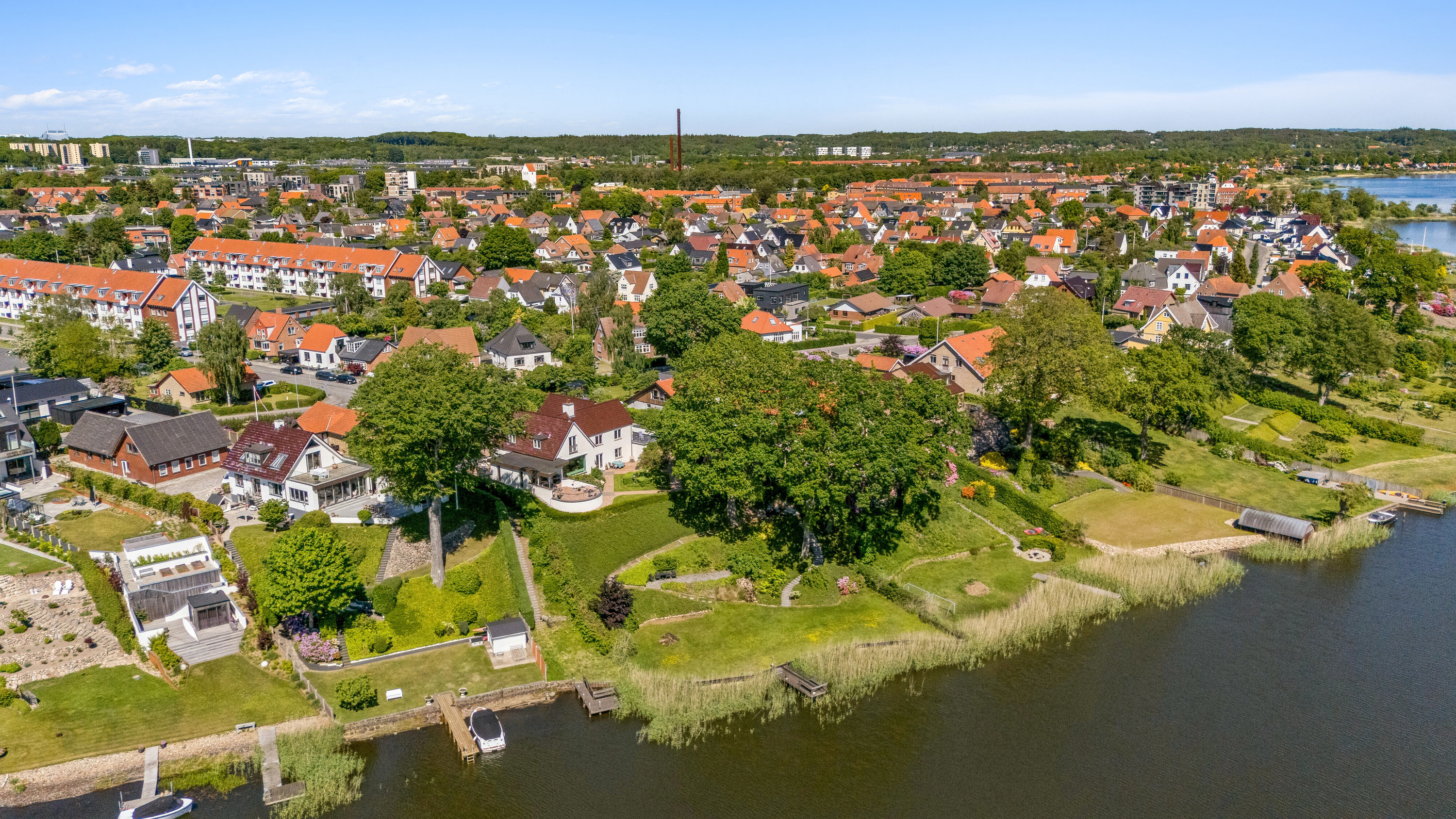 Fremhævet luftfoto billede i fuldskærmstilstand. Billede af Sølystvej 63, 8600 Silkeborg