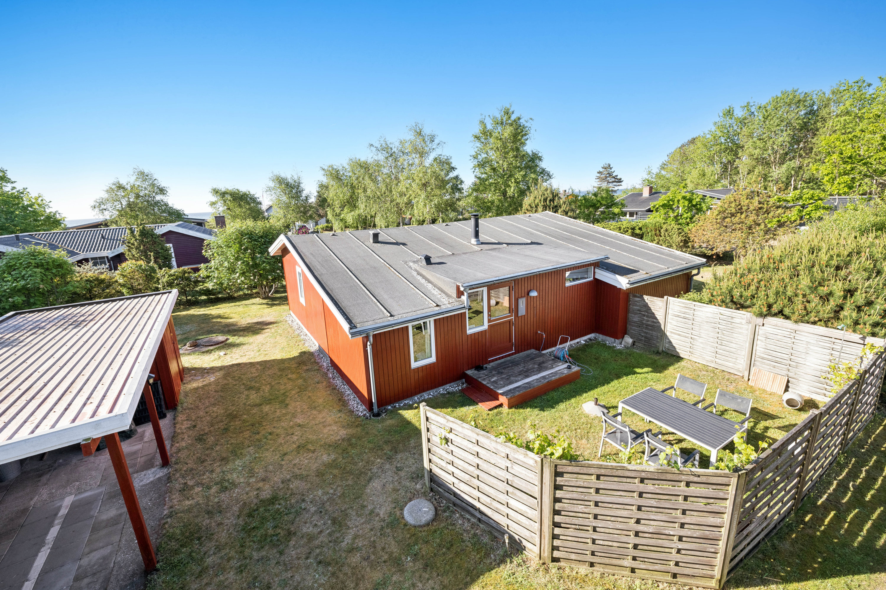 Fremhævet andet billede i fuldskærmstilstand. Billede af Øreringene 12, 8400 Ebeltoft