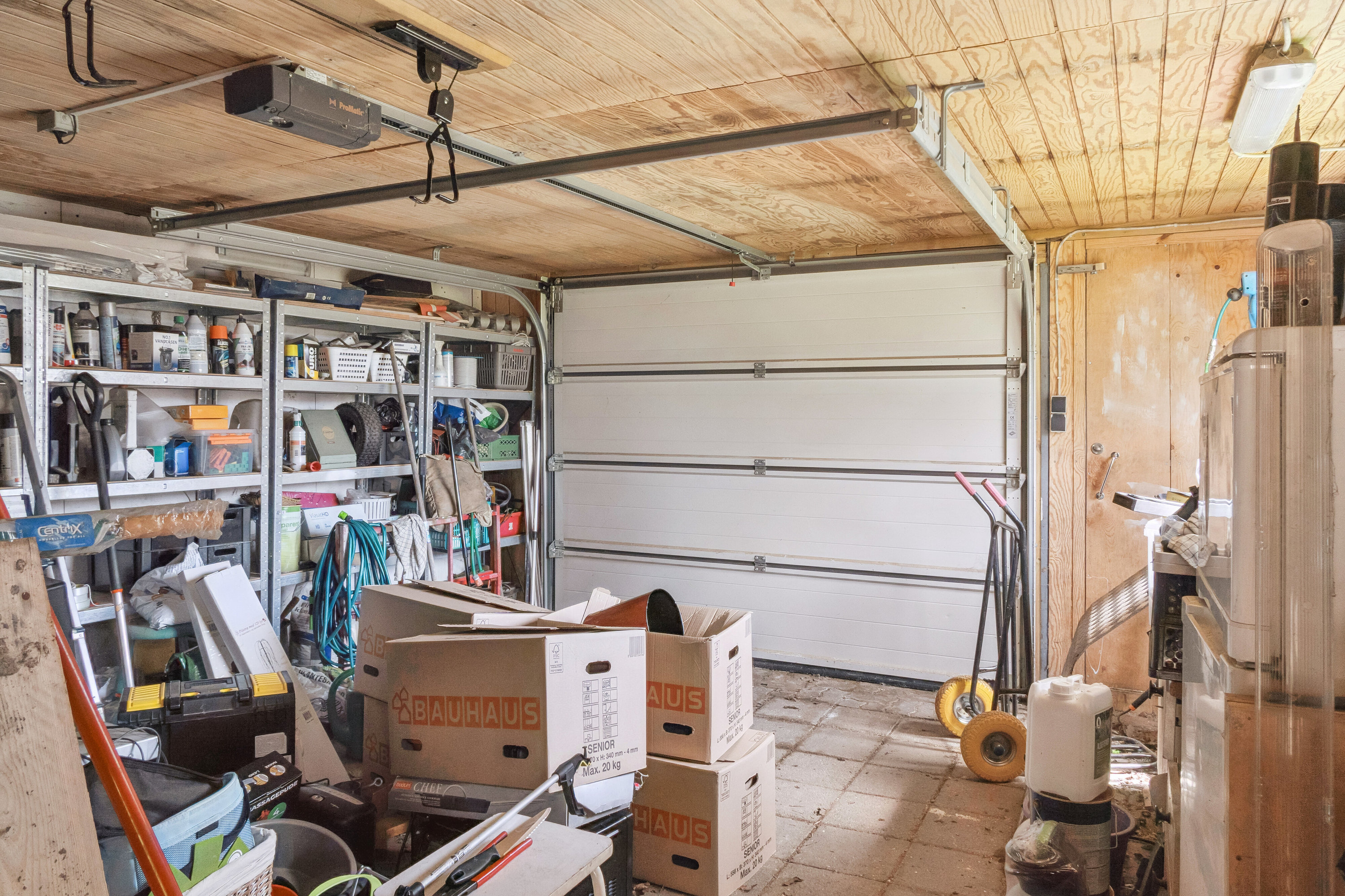 Fremhævet garage billede i fuldskærmstilstand. Billede af Wiuffsvej 9, 4540 Fårevejle