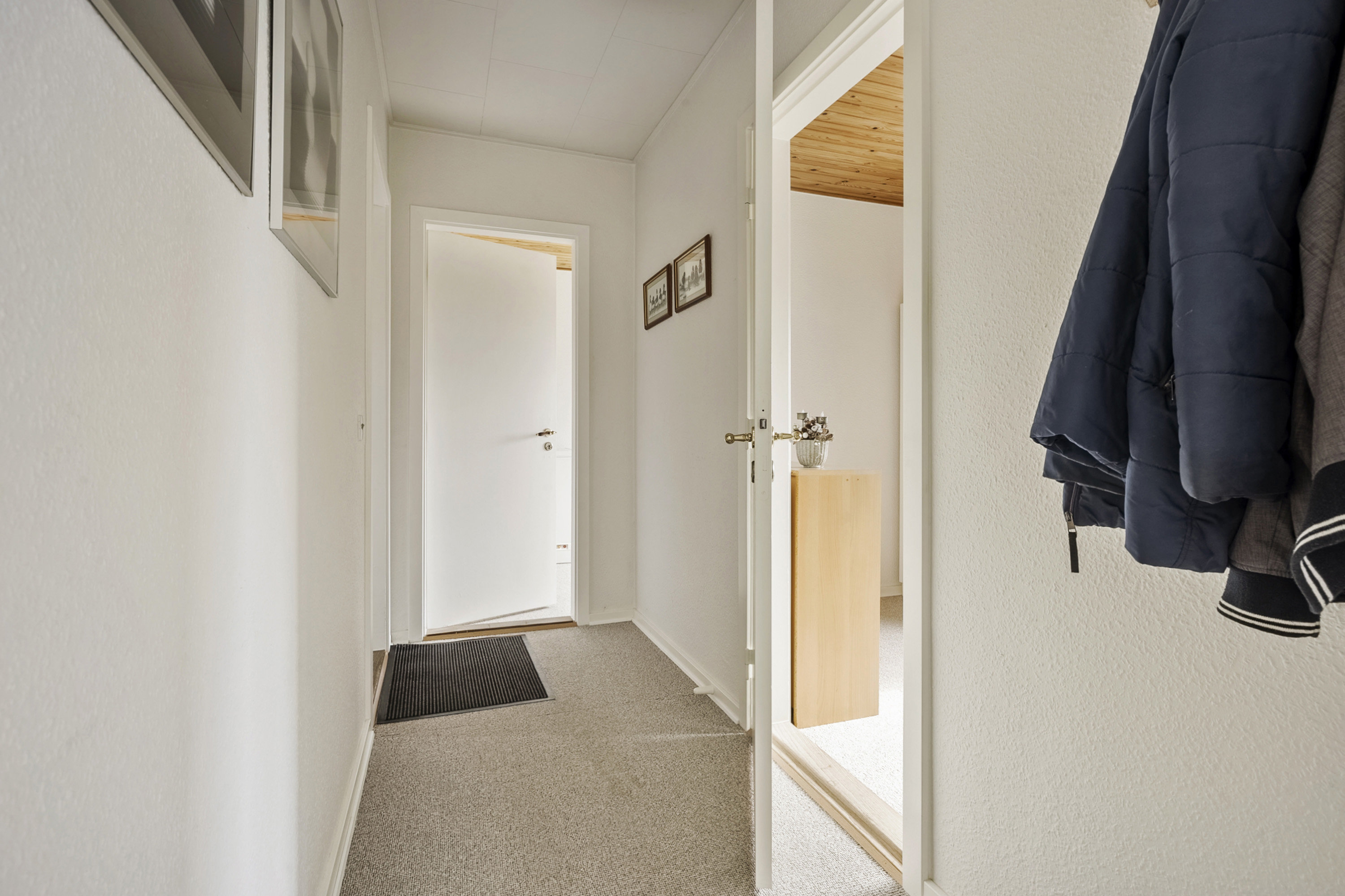 Fremhævet entré billede i fuldskærmstilstand. Billede af Klokkedal 9, Bramdrup, 6100 Haderslev