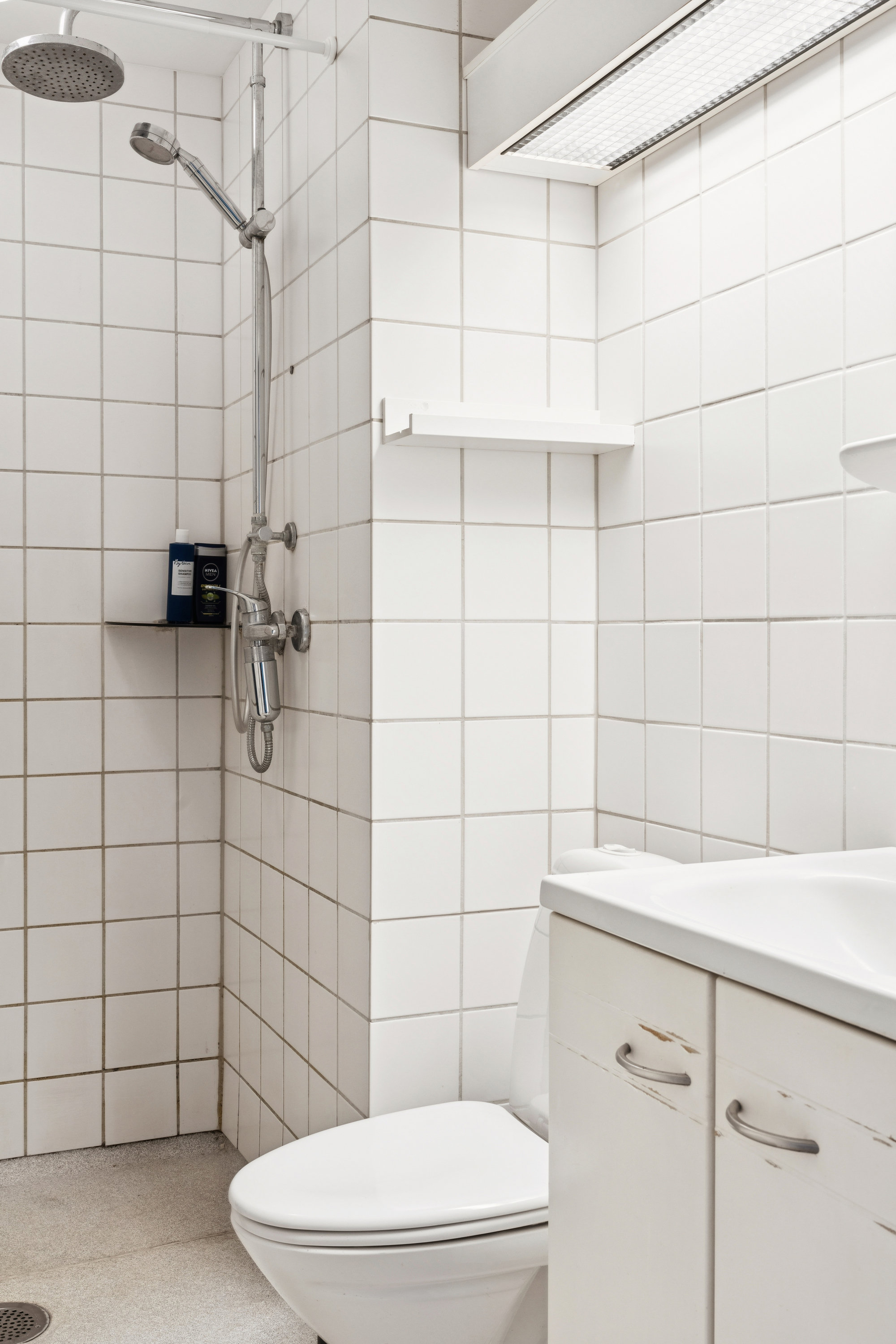Fremhævet bad billede i fuldskærmstilstand. Billede af Louisegade 7, 3. th., 9000 Aalborg