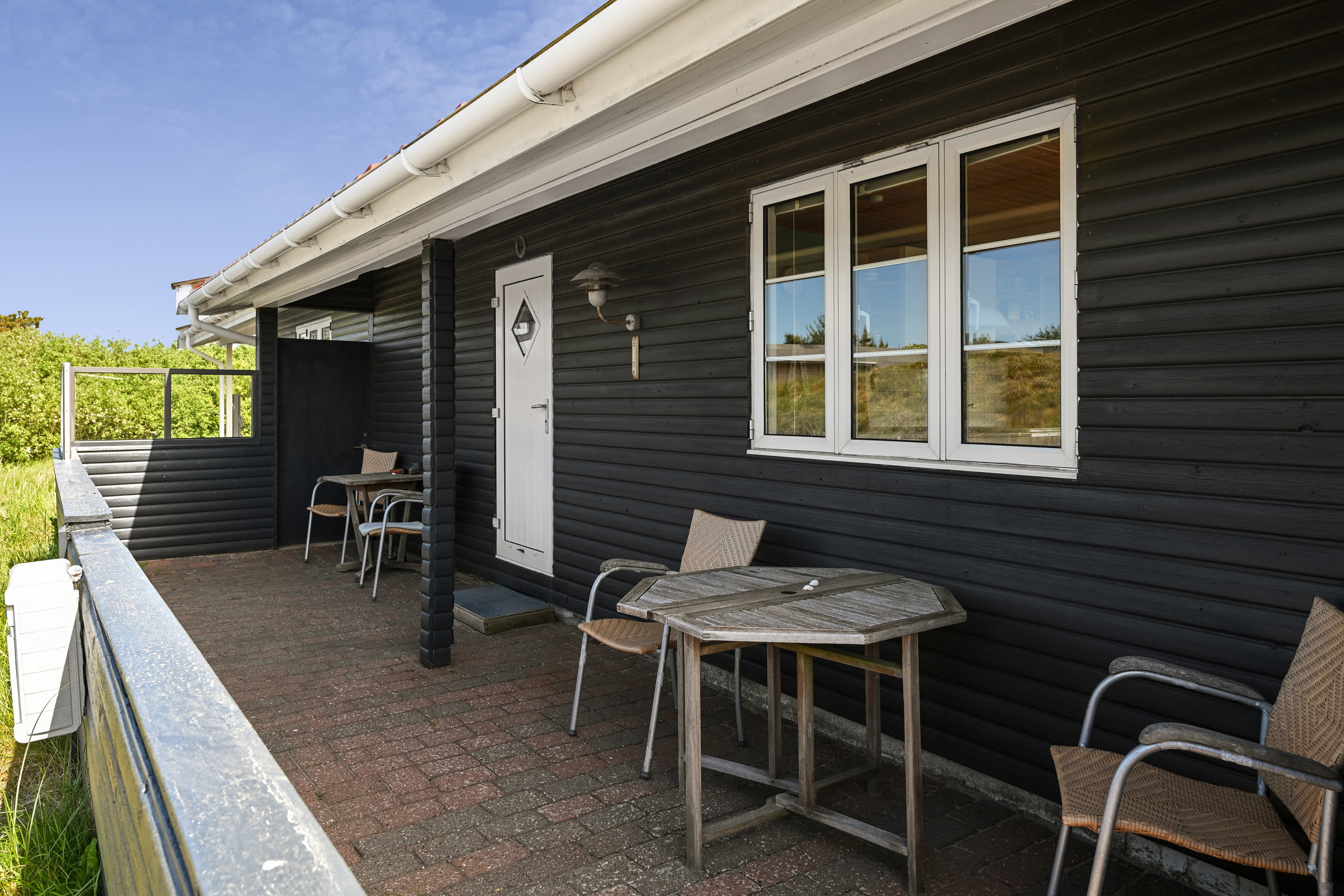 Fremhævet terrasse billede i fuldskærmstilstand. Billede af Kirkevejen 55, Rindby Strand, 6720 Fanø