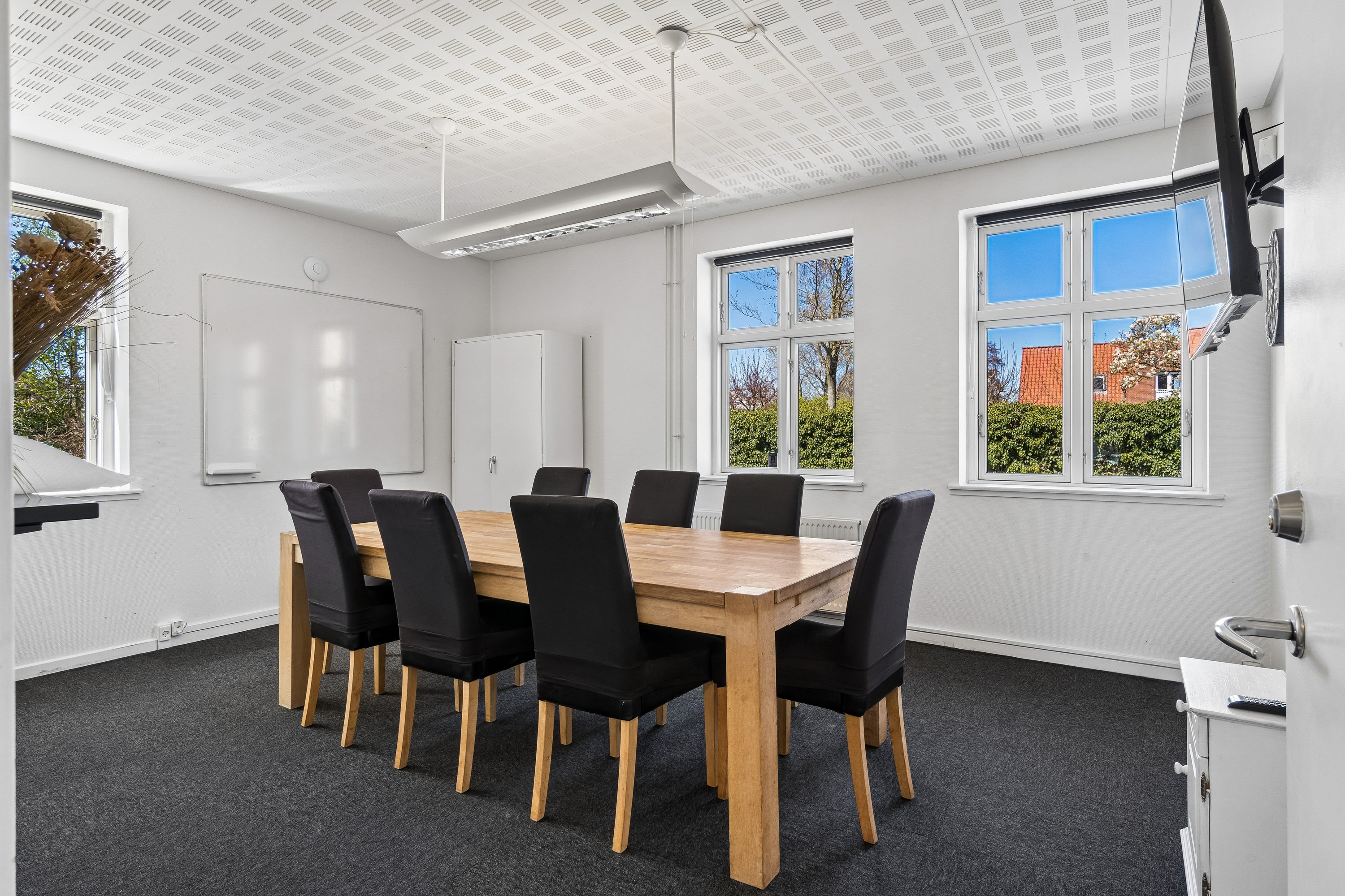 Fremhævet  billede i fuldskærmstilstand. Billede af Fuglemosevej 1A, 8620 Kjellerup
