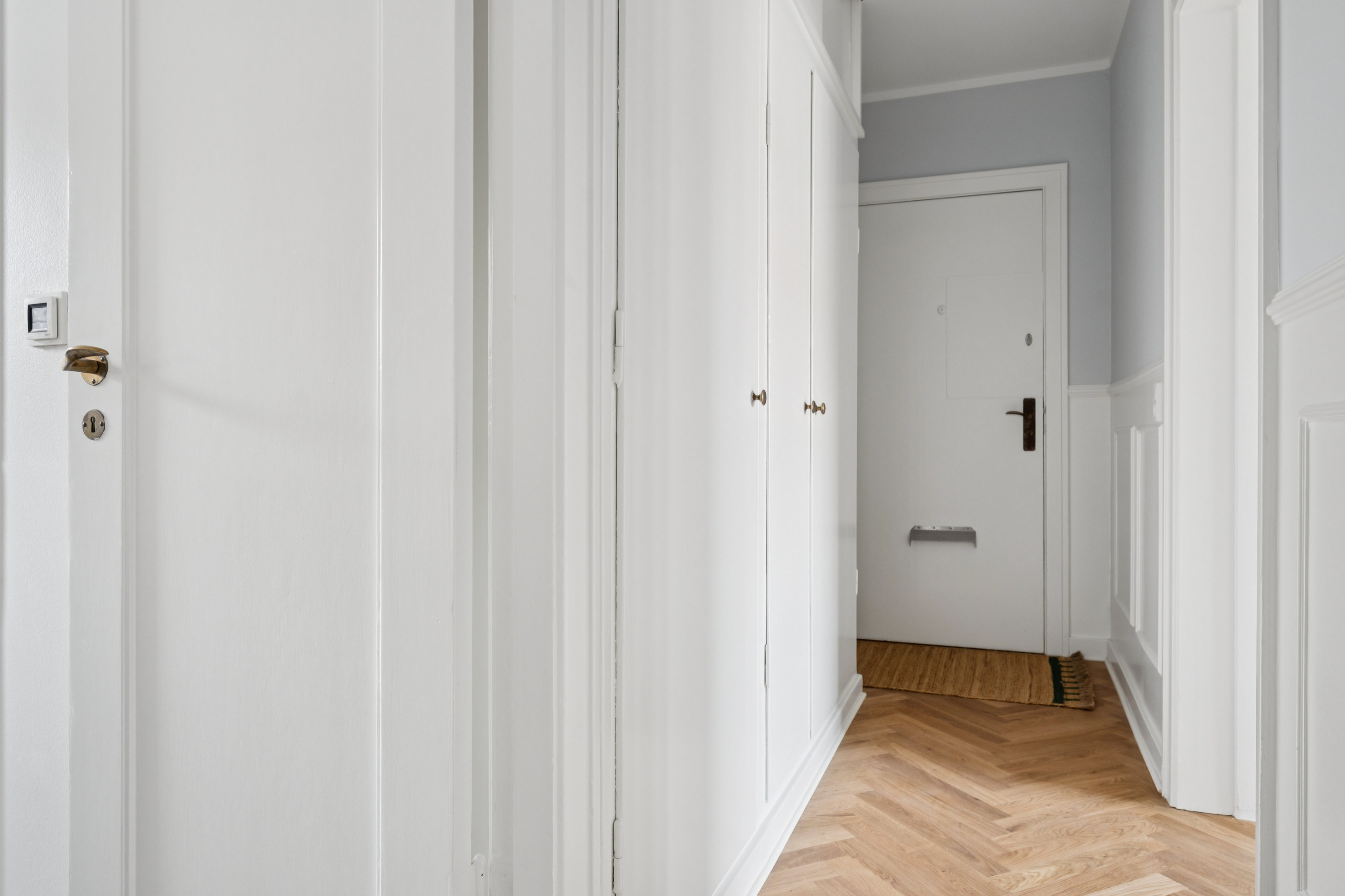 Fremhævet entré billede i fuldskærmstilstand. Billede af Østerbrogade 204, 4. th., 2100 København Ø