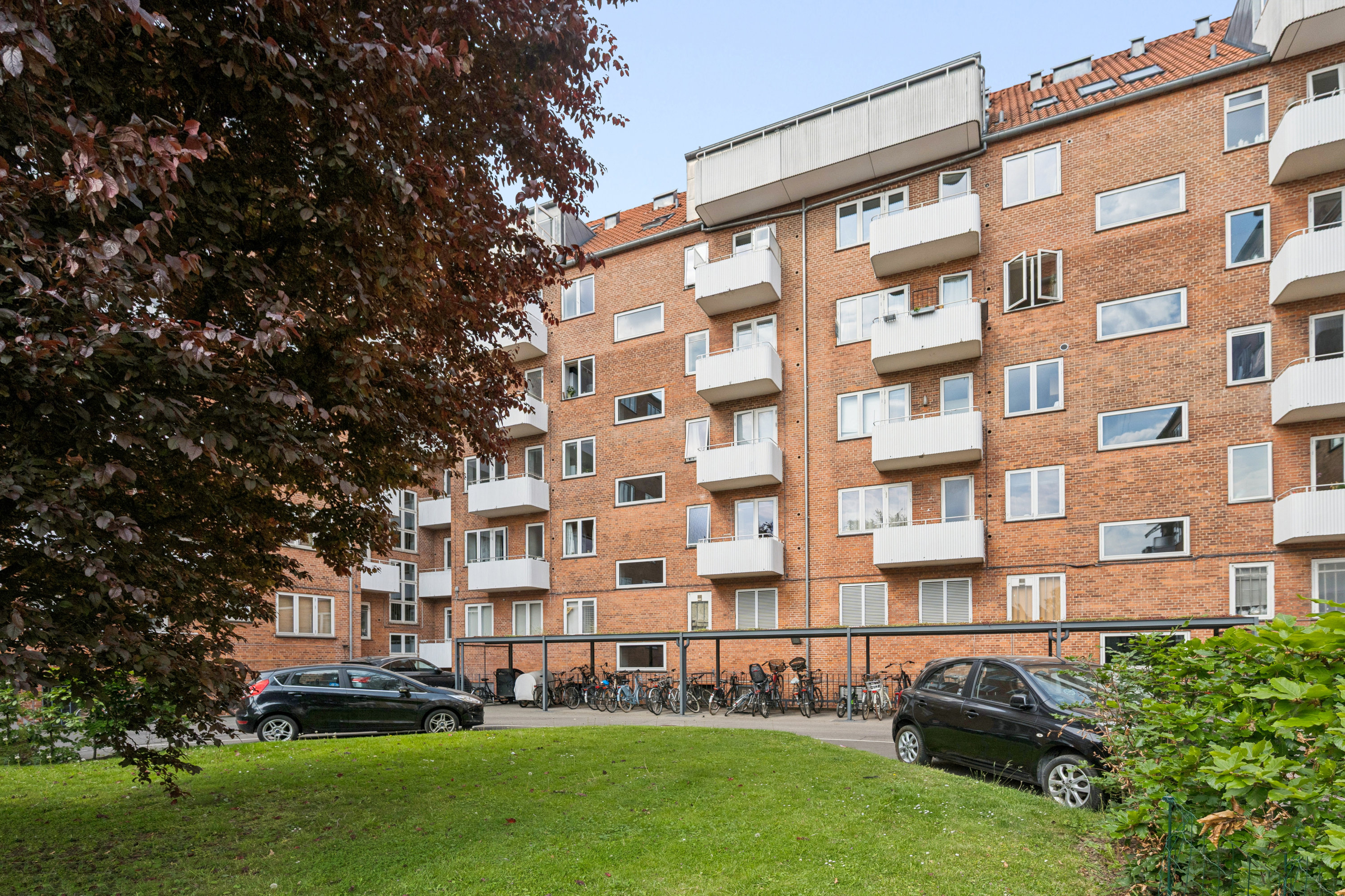 Fremhævet andet billede i fuldskærmstilstand. Billede af Østerbrogade 204, 4. th., 2100 København Ø