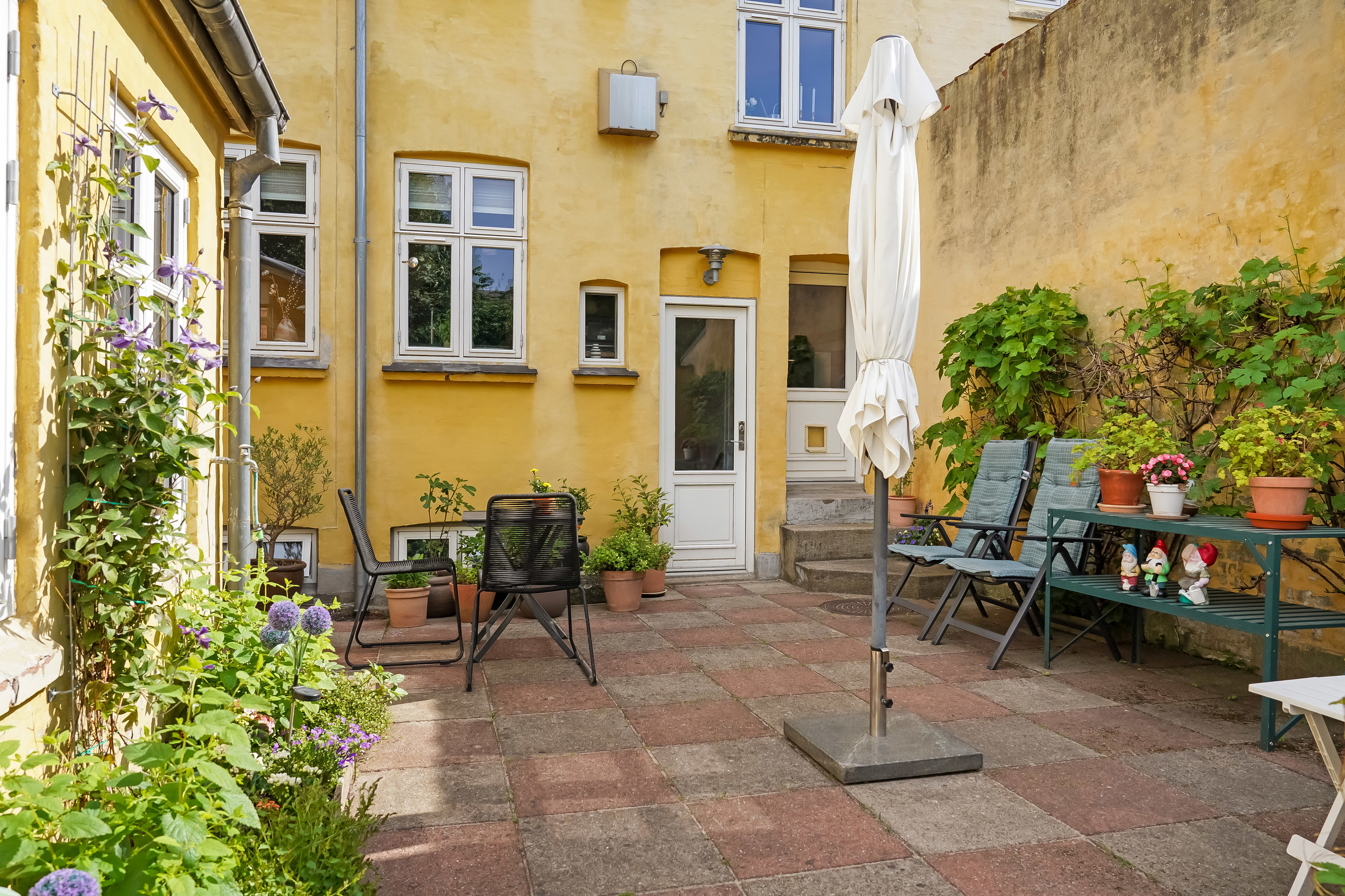 Fremhævet terrasse billede i fuldskærmstilstand. Billede af Skt. Knuds Gade 35, 5000 Odense C