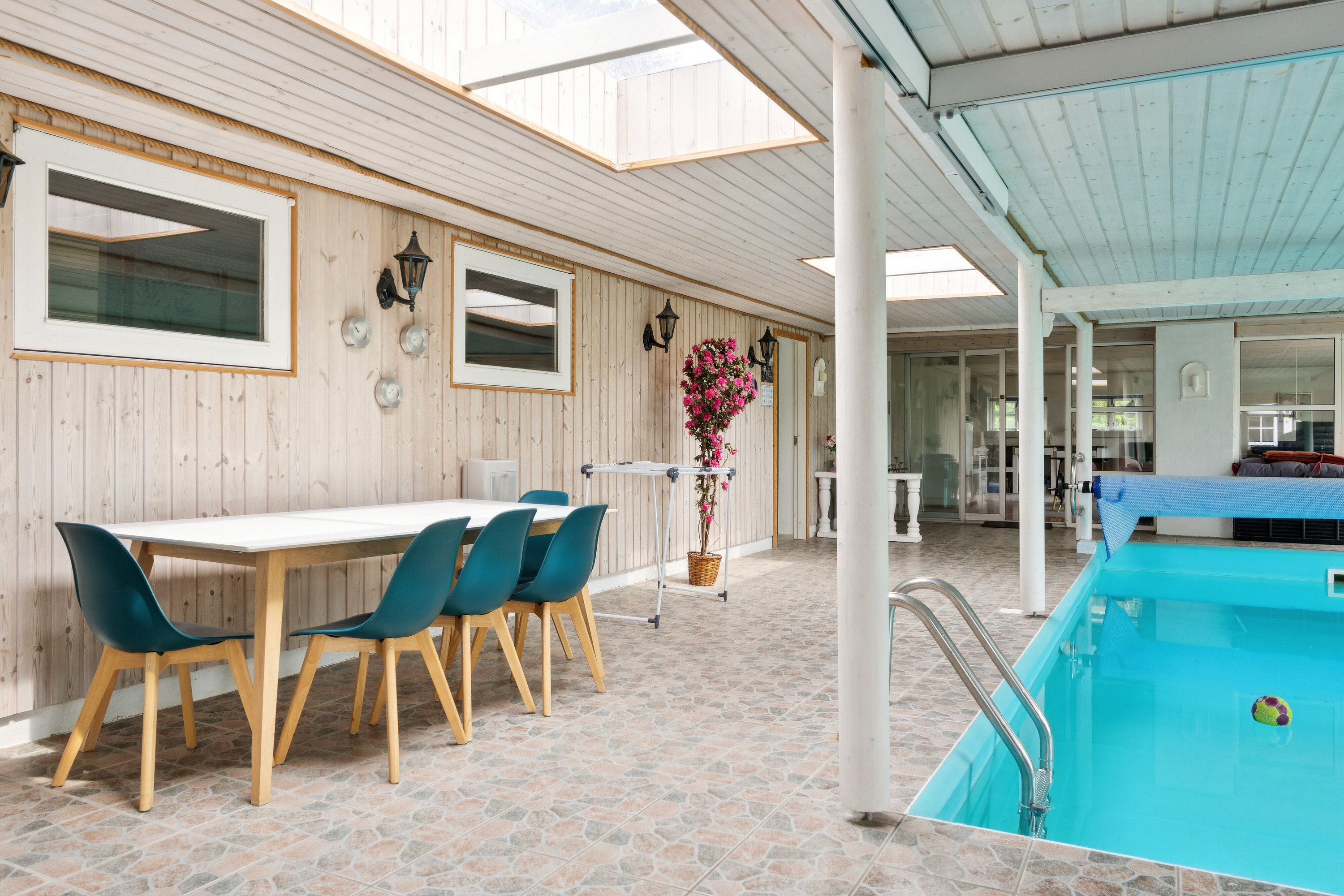 Fremhævet swimmingpool billede i fuldskærmstilstand. Billede af Tyttebærvej 136, 7441 Bording